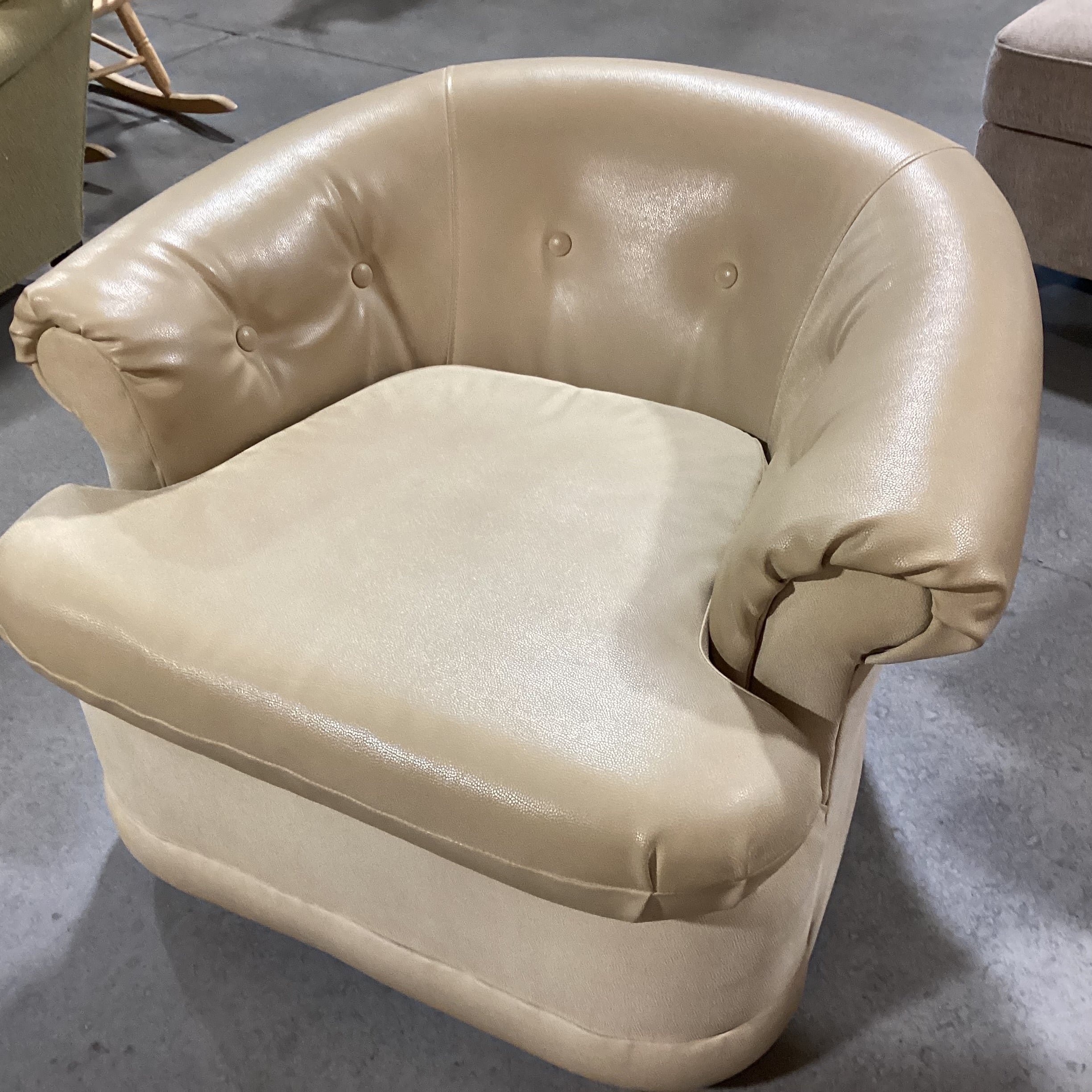 Blonde Faux Textured Leather Button Back Swivel Chair 36"x 34"x 27"