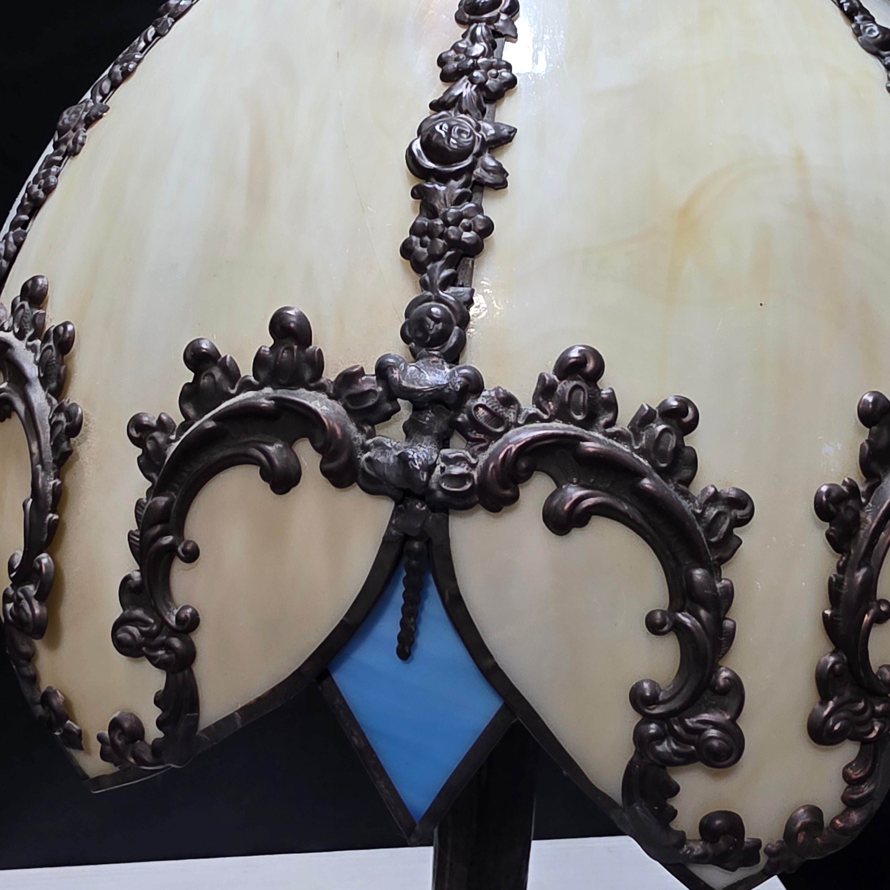 Unique Shape Antique Slag Glass (Cream, White & Blue) Tree Base Table Lamp 13.5"Dx26"