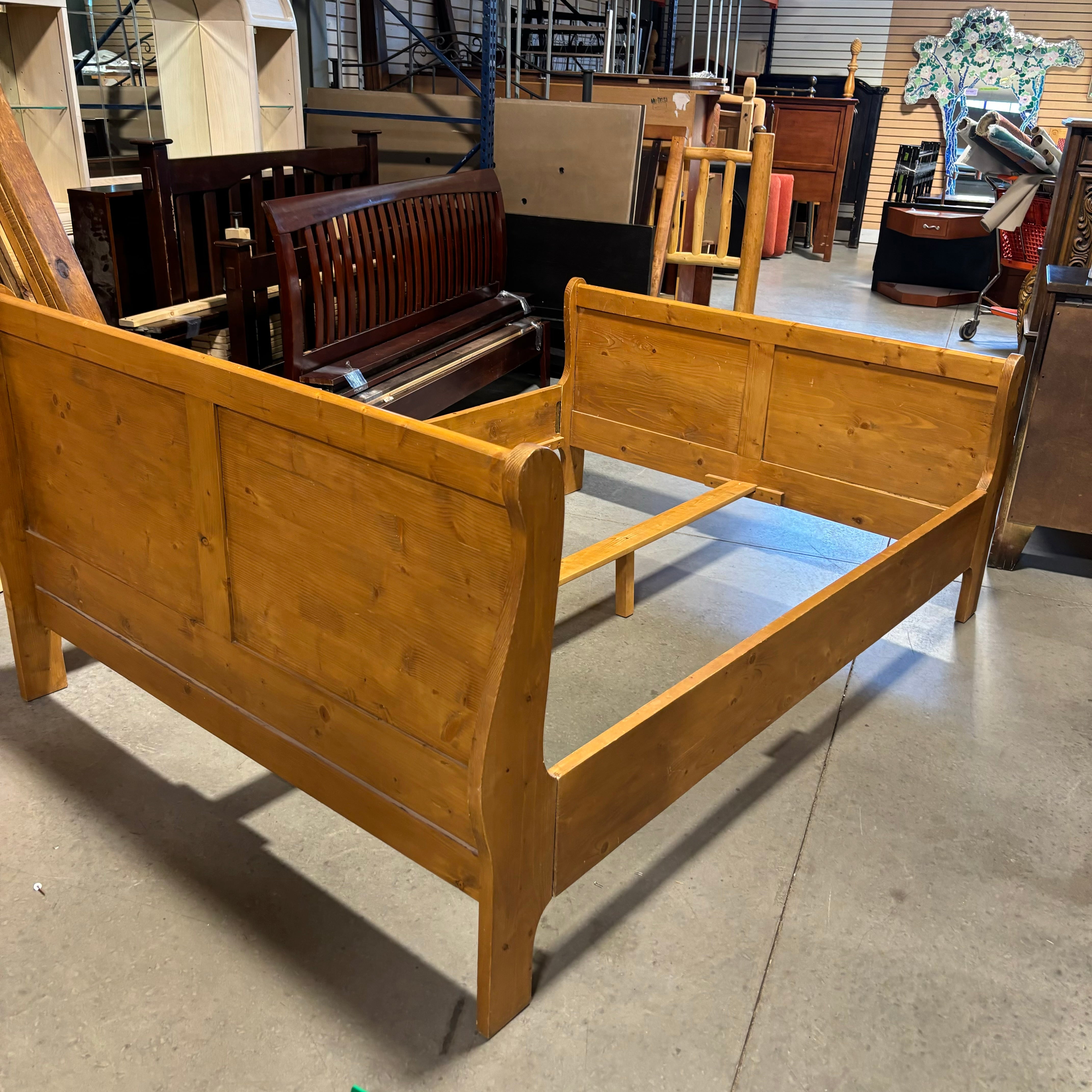 Custom Solid Light Finish Wooden Queen Bed Frame 91"x 64"x 41"