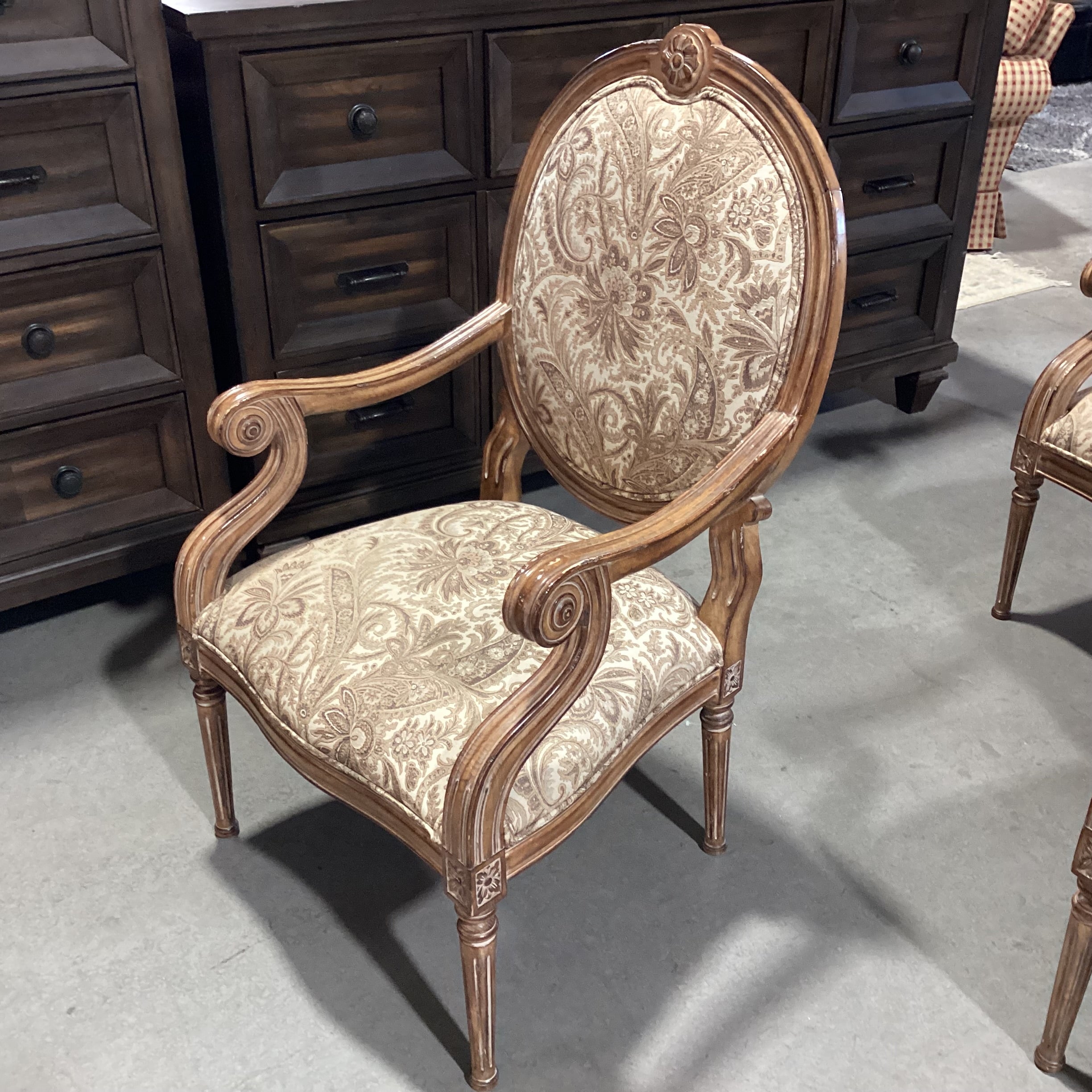 Set of 6 Kreiss Ivory Taupe & Gold Oval Back & Carved Wood Dining Chair 25"x 25"x 42"