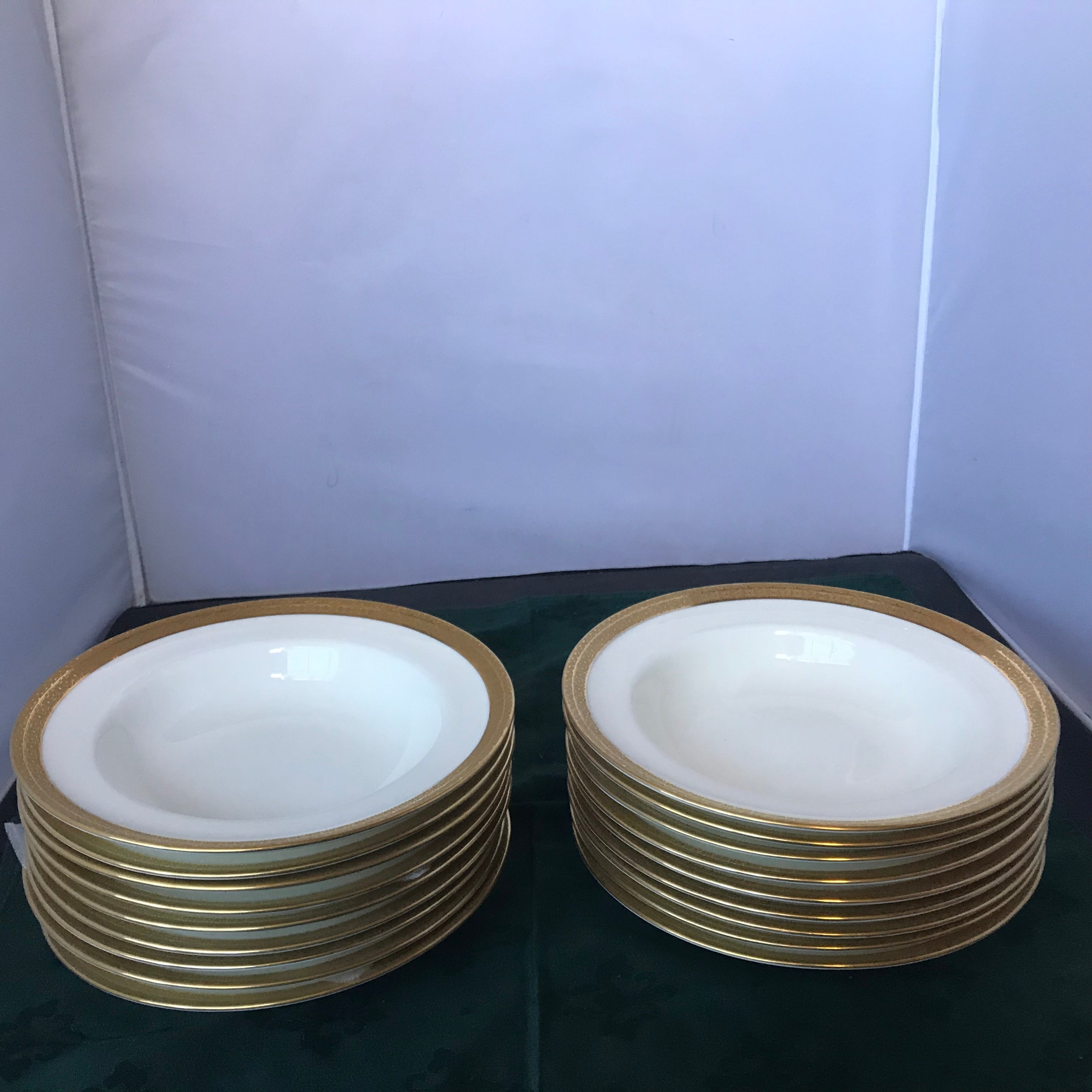 Set of 18 vintage Royal Doulton "Royal Gold" #4980 8" Soup Bowls
