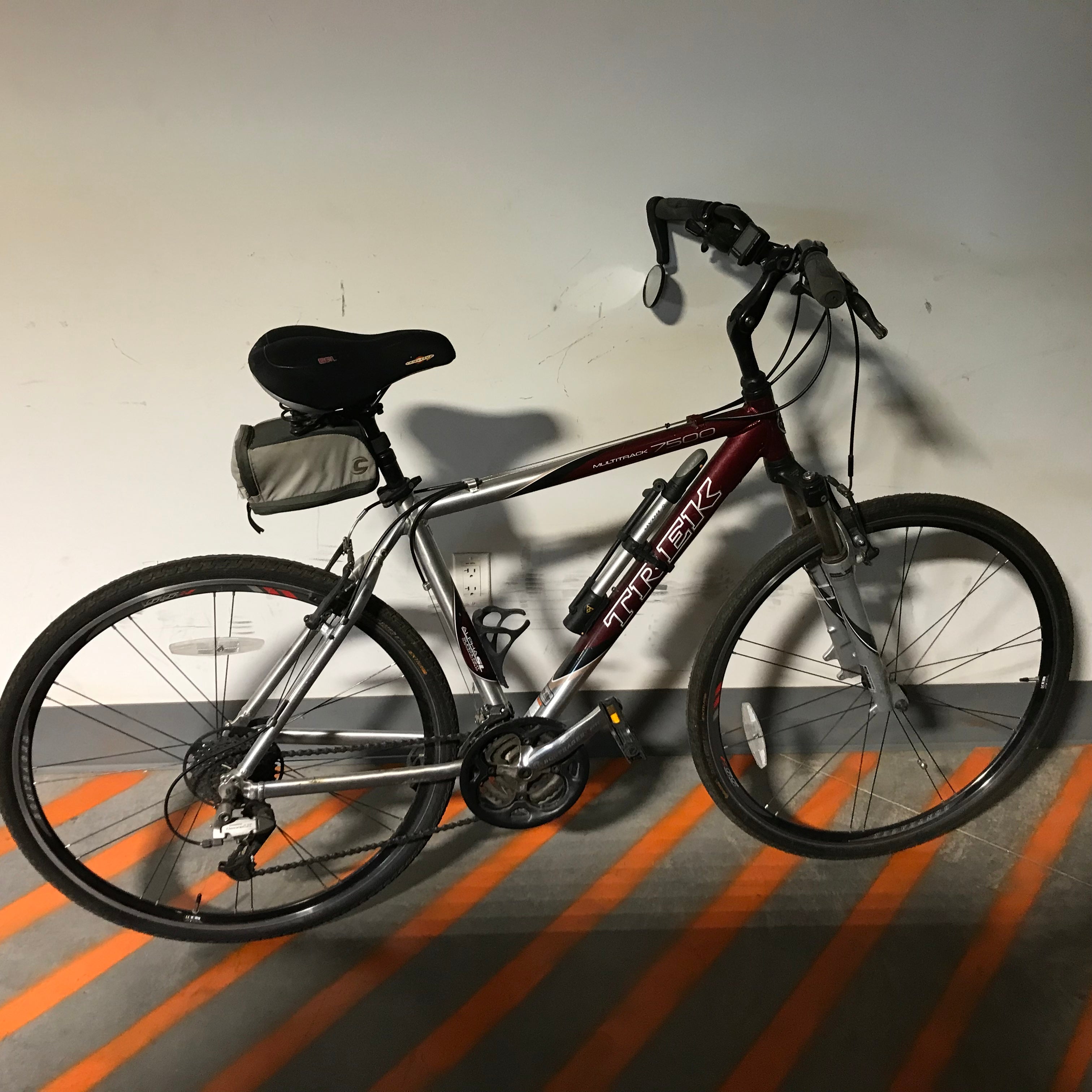 Trek 20" Multitrack 7500 Purple/Silver 27 Speed Bike