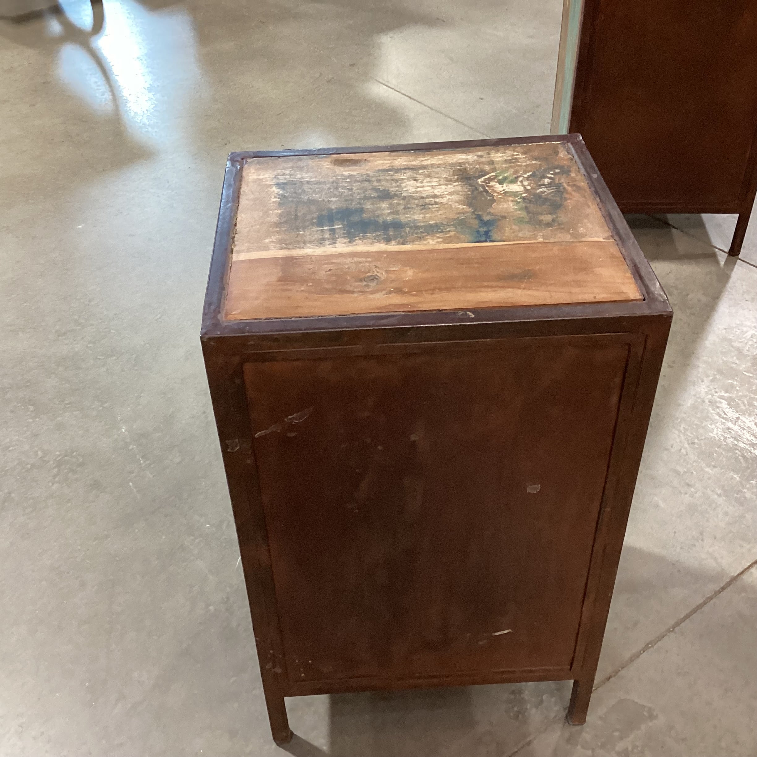Rustic Distressed Wood & Iron 1 Drawer 1 Door End Table 16"x 14"x 26"
