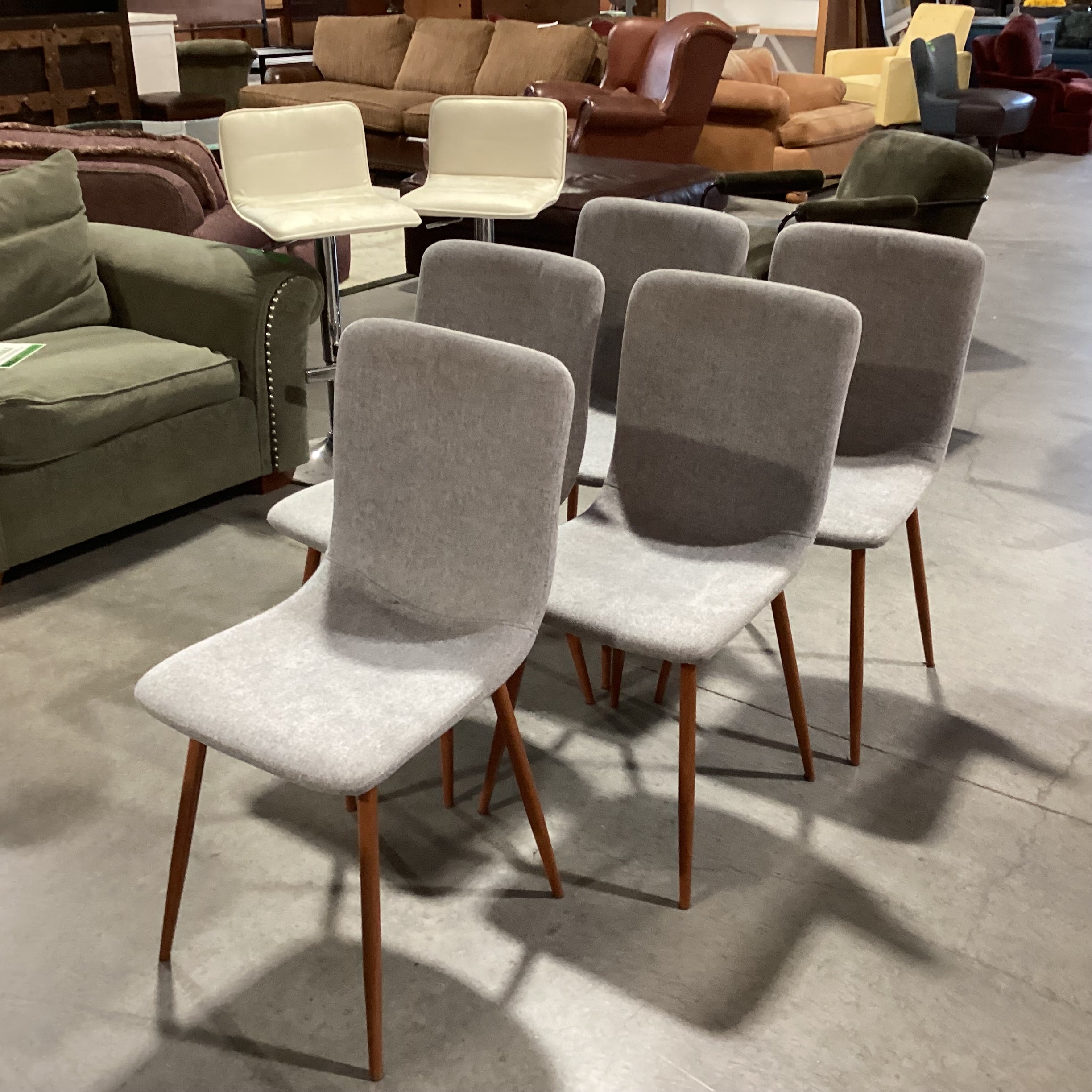 Set of 5 Mid Century Style Grey Heather & Wood Style Metal Dining Chairs 17"x 20"x 34.5"