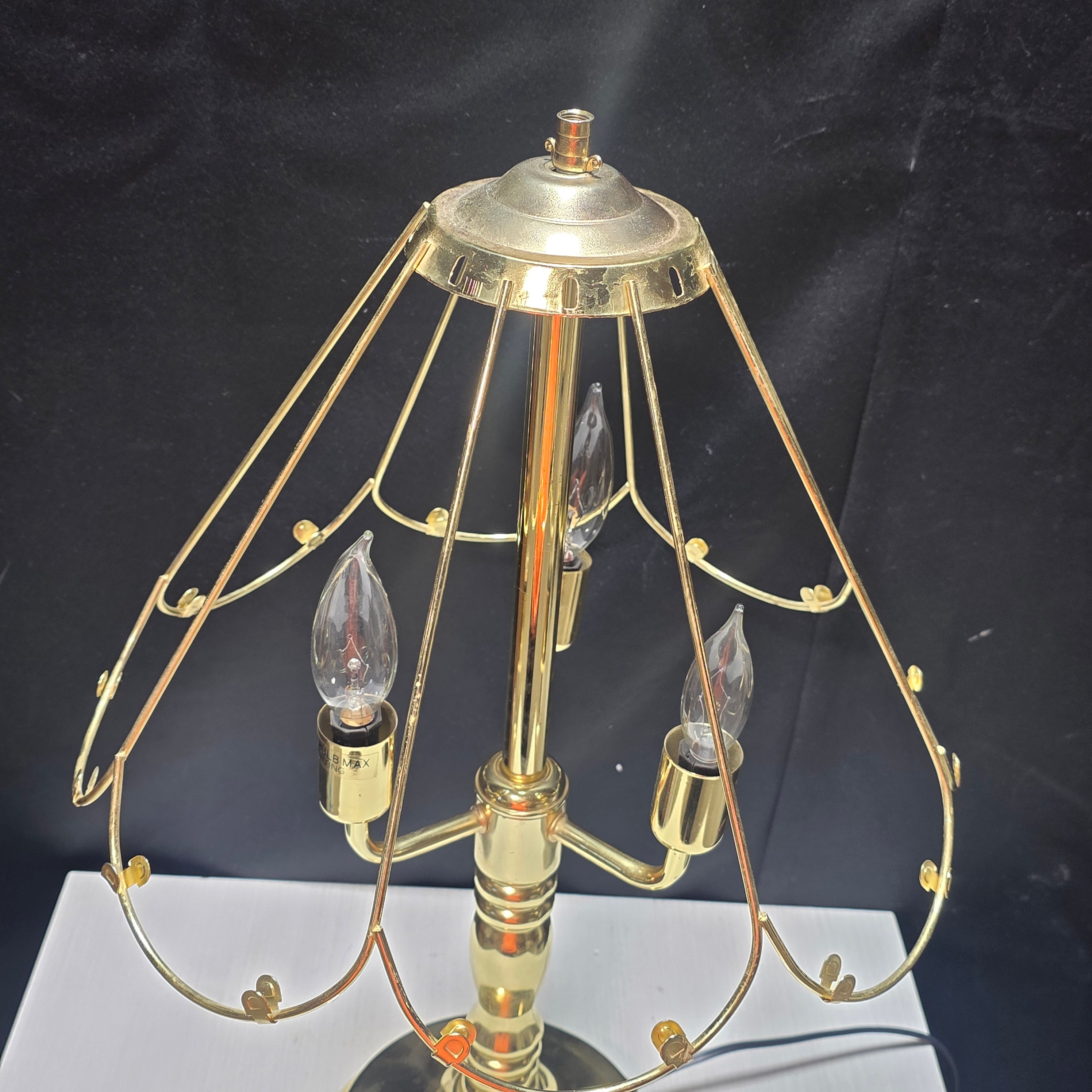 Unique Touch Table Lamp 3 Light Settings Candelabra 13"Dx22"