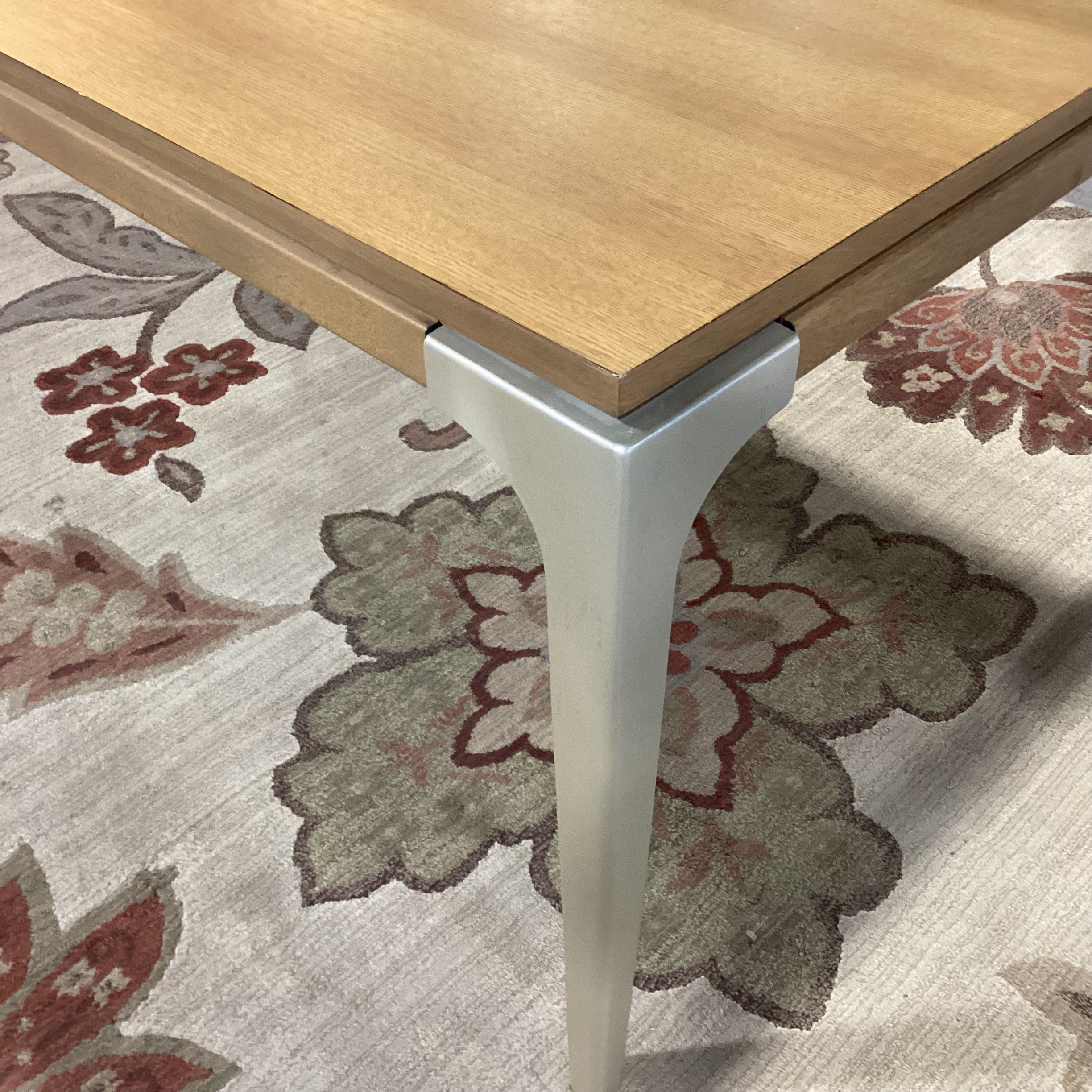 Legacy Classic Furniture Light Finish Oak Veneer Gold Tone Metal 1 Leaf Dining Table 72" to 90"x 40"x 30"