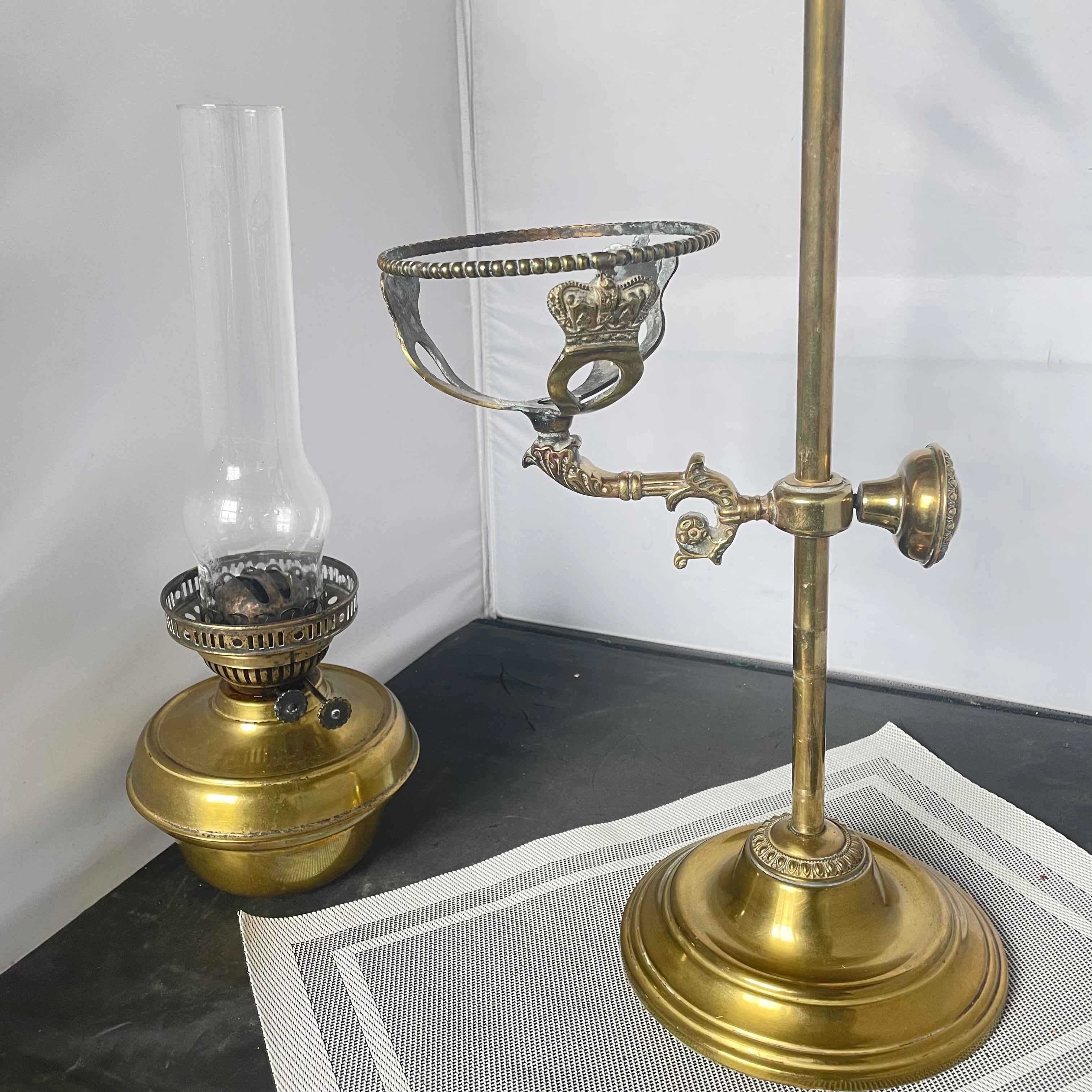 Antique Hinks & Sons Brass Scrollwork Adjustable Student Kerosene Lamp,