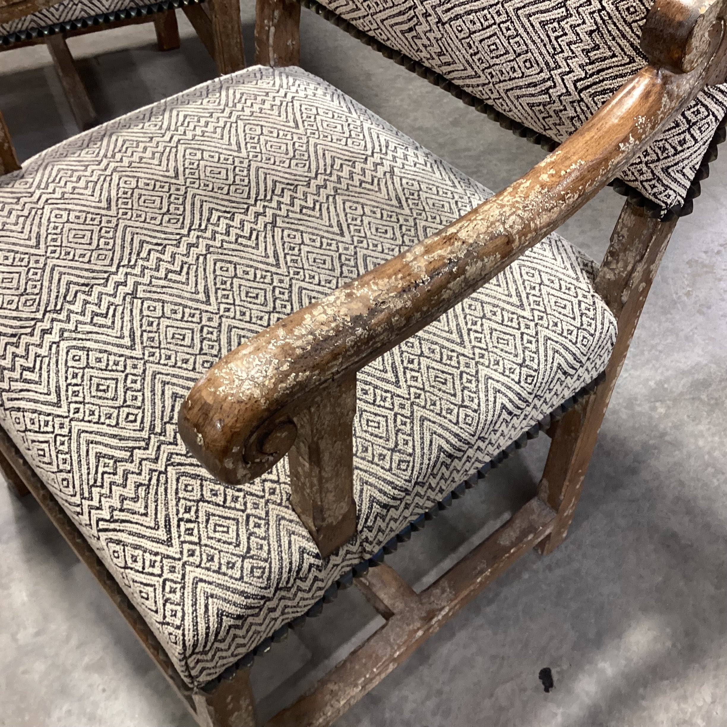 Custom Carved Textured Distressed Finish with Inset Crackle Glass Table with 10 Chairs Dining Set 96"x 72"x 30"