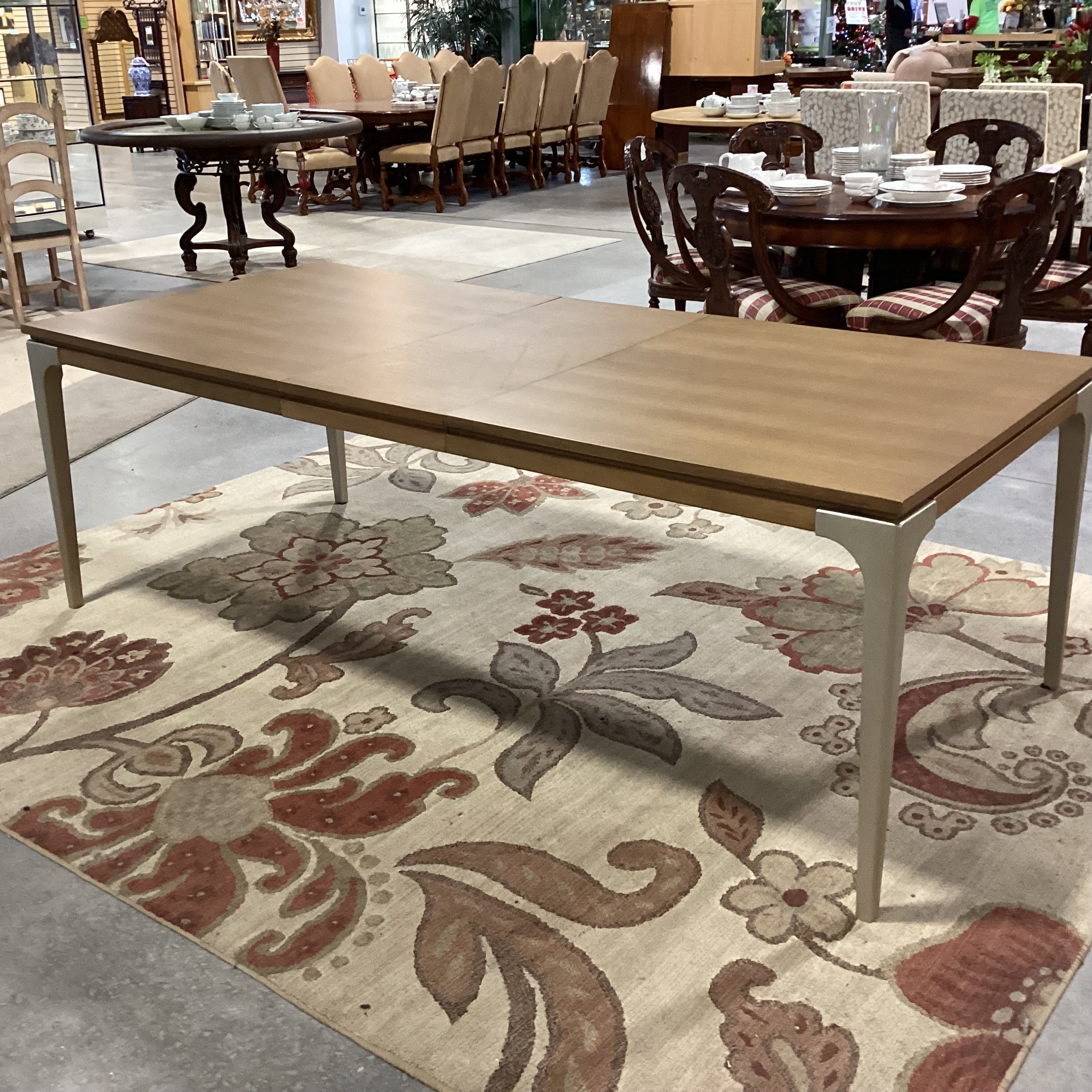 Legacy Classic Furniture Light Finish Oak Veneer Gold Tone Metal 1 Leaf Dining Table 72" to 90"x 40"x 30"