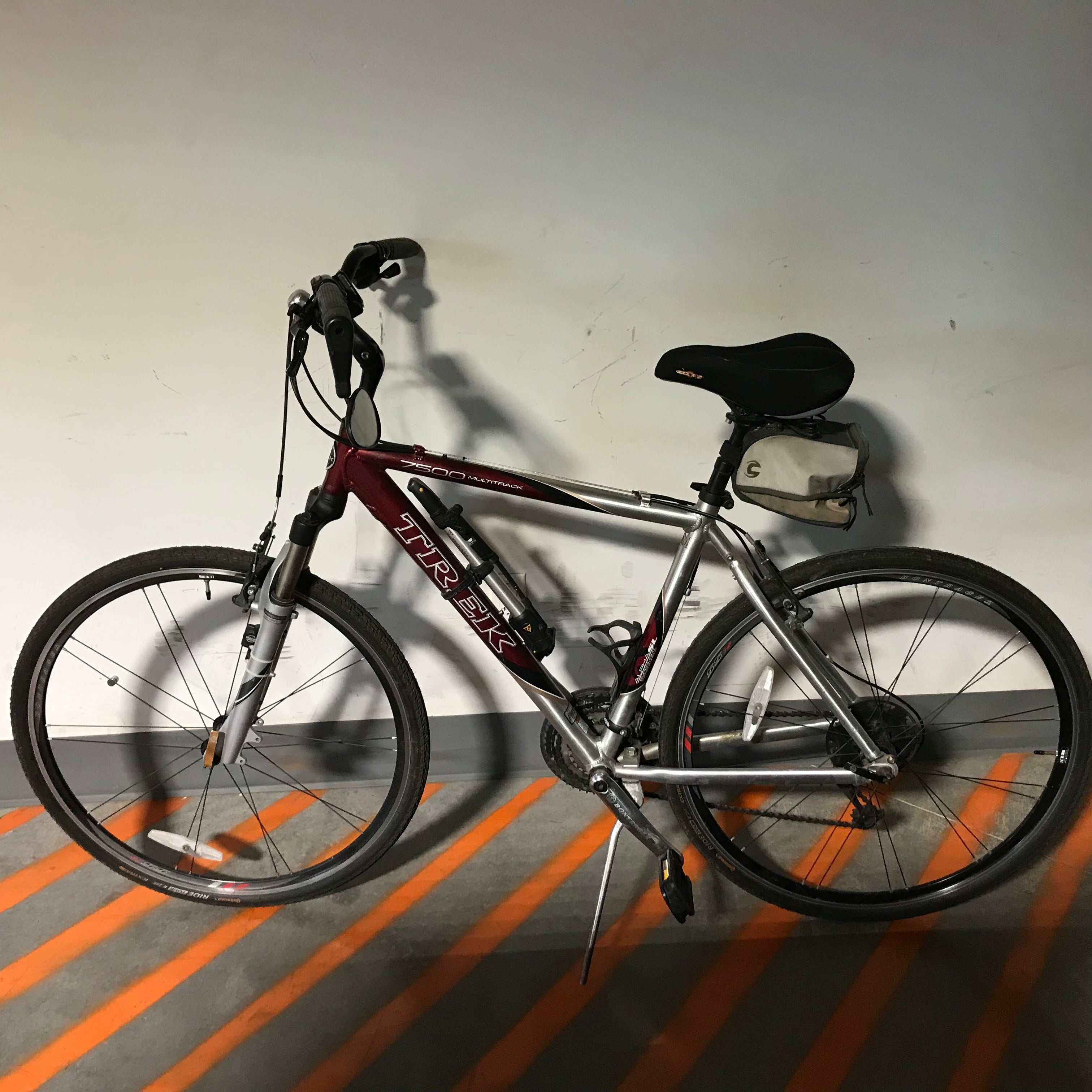 Trek 20" Multitrack 7500 Purple/Silver 27 Speed Bike