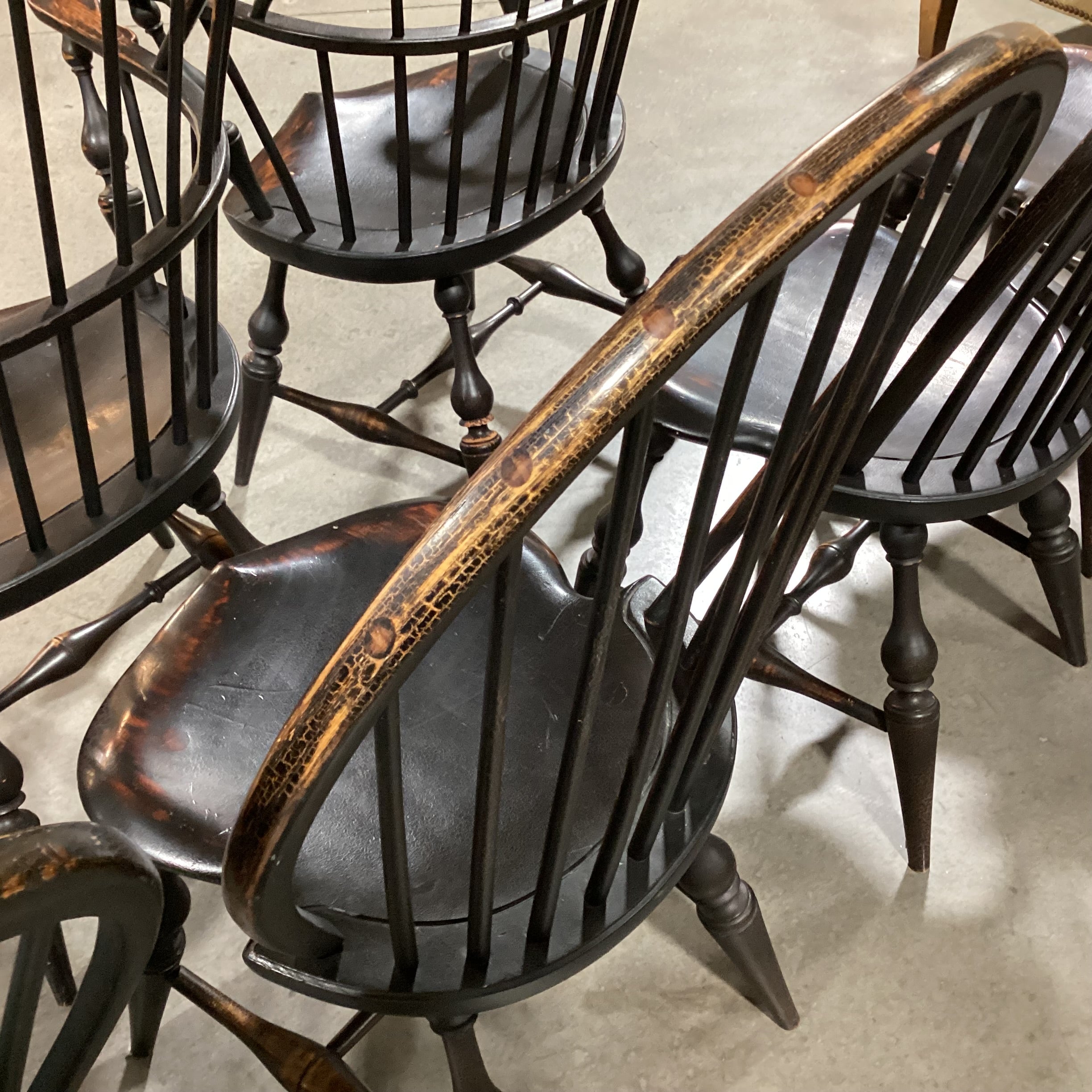 SET of 6 D. R. Dimes Vintage Black Antiqued Crackle Finish Windsor Style Dining Chairs 26"x 22"x 42"