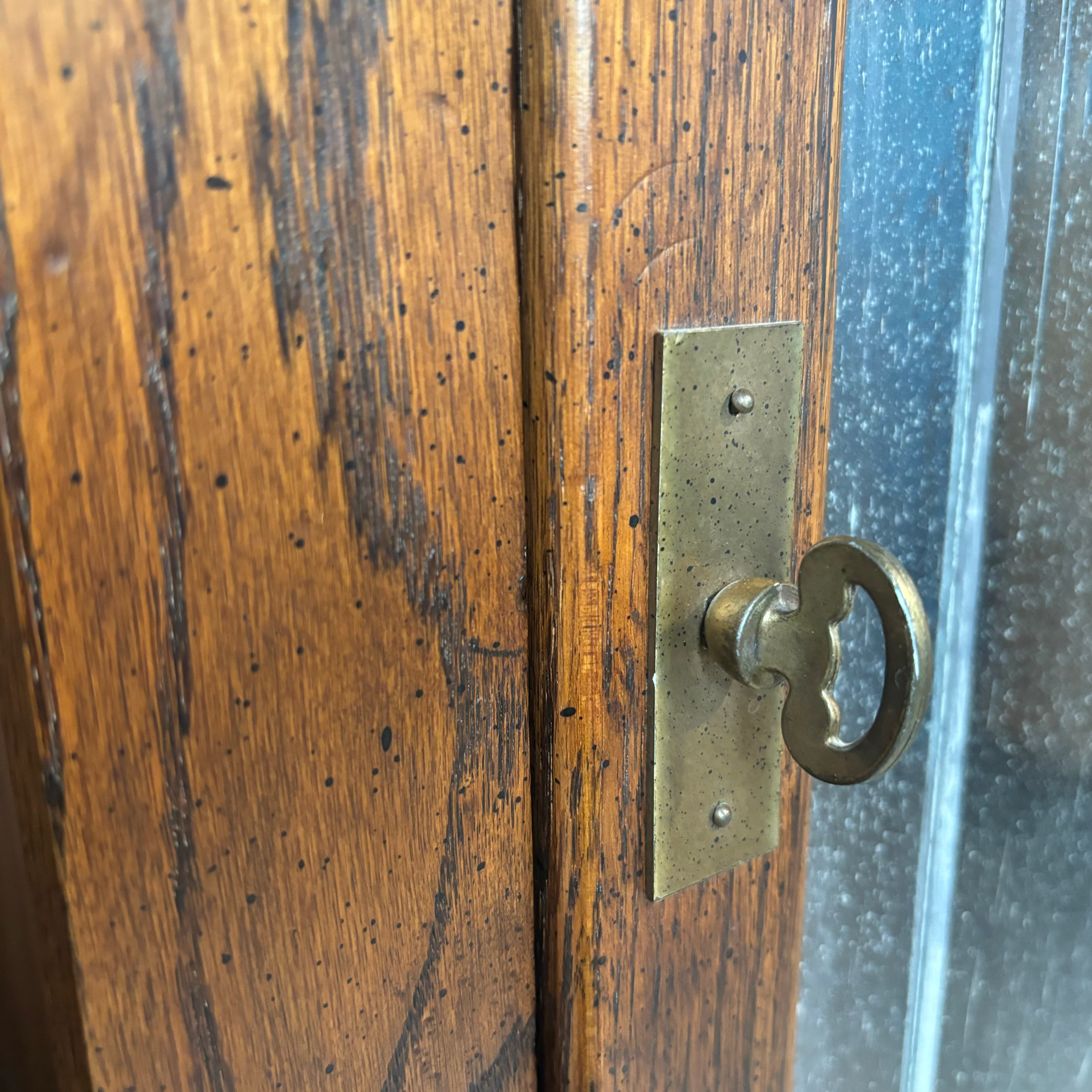 Dark Finish Solid Wood & Leaded Glass 5 Door Lighted Display Bookcase 45"x 18"x 87"