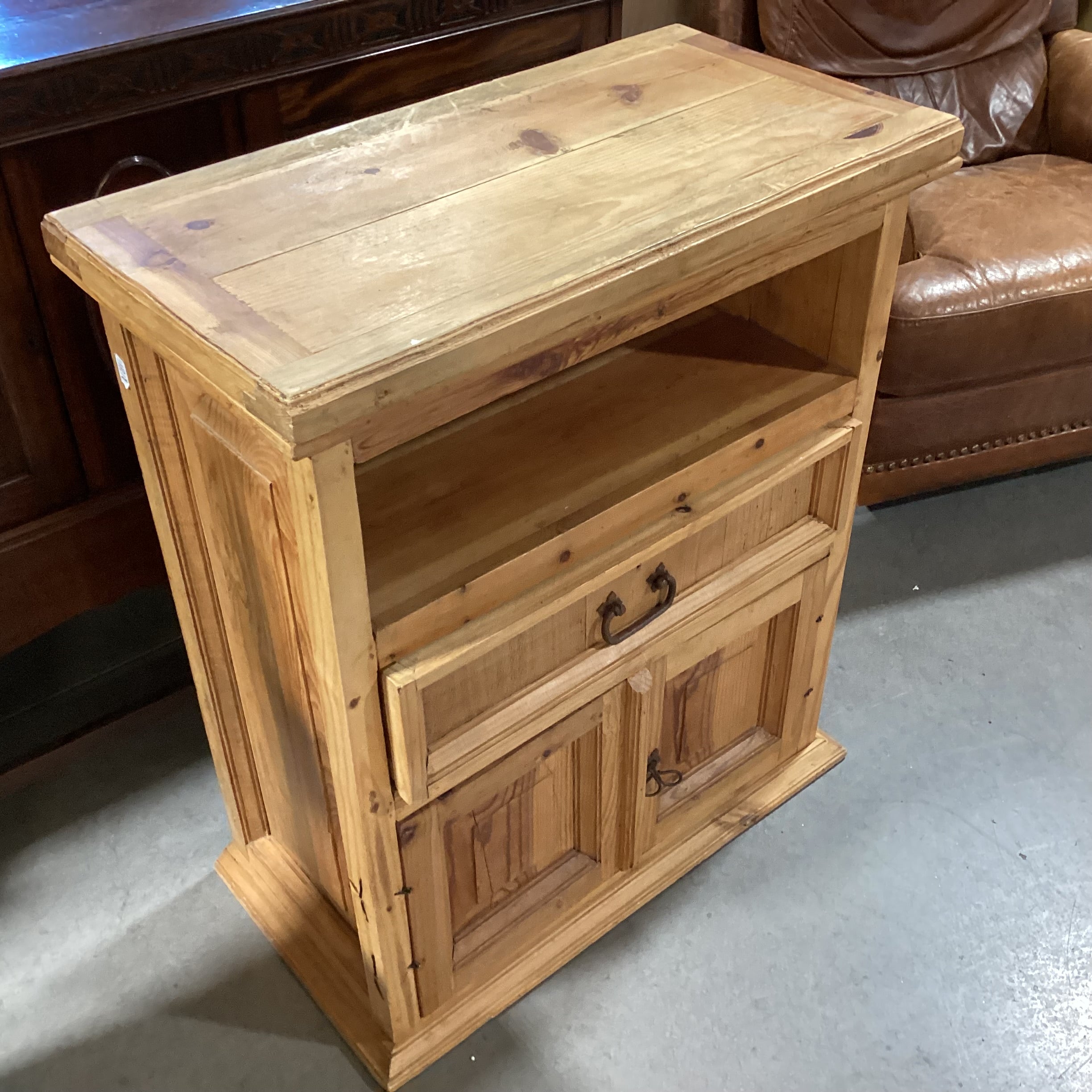 Solid Rustic Pine 1 Drawer 2 Door Turn Top Cabinet Console 31"x 16"x 36"