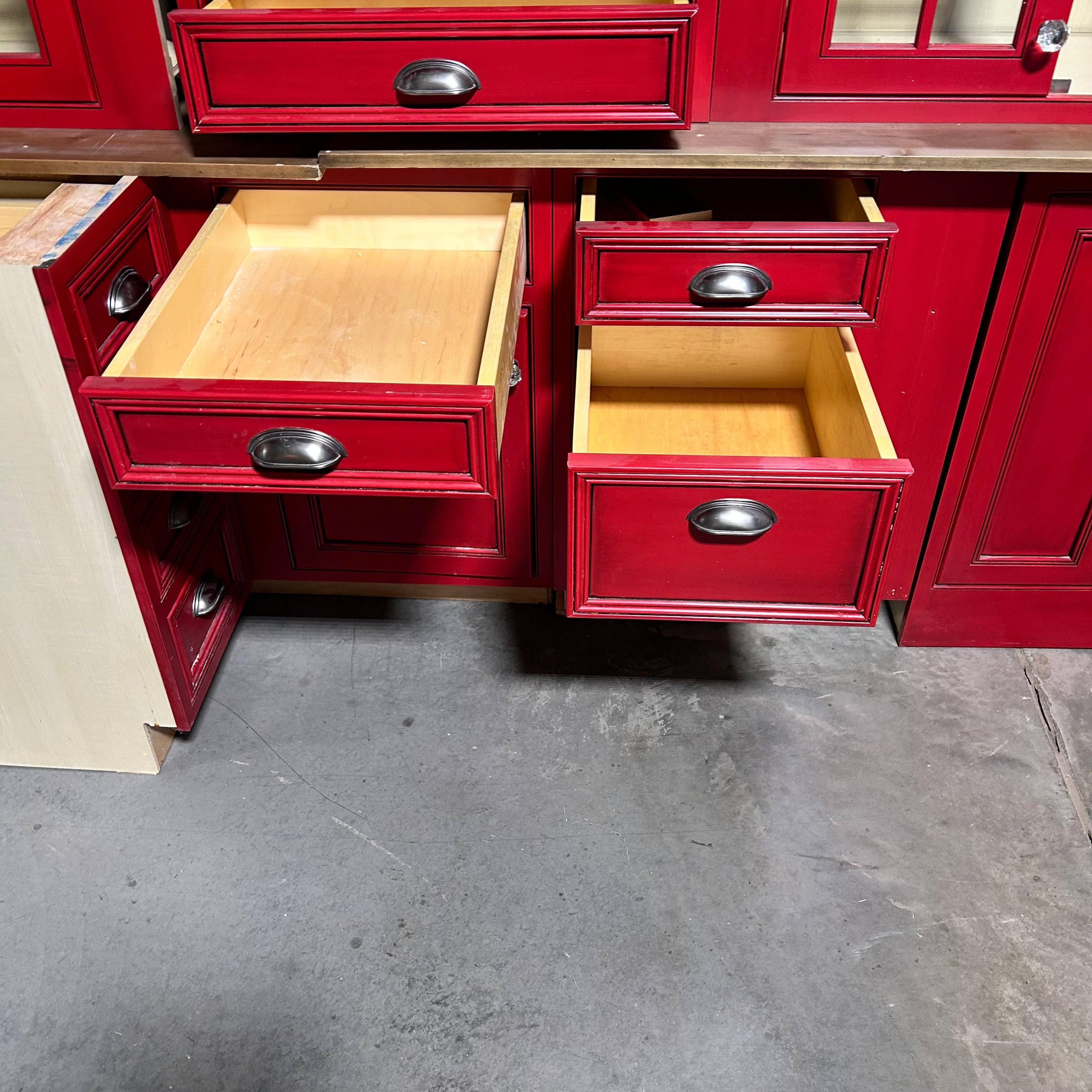 17 Piece Red Stained Cabinet Set 9 Uppers 8 Lowers 1 Over Fridge