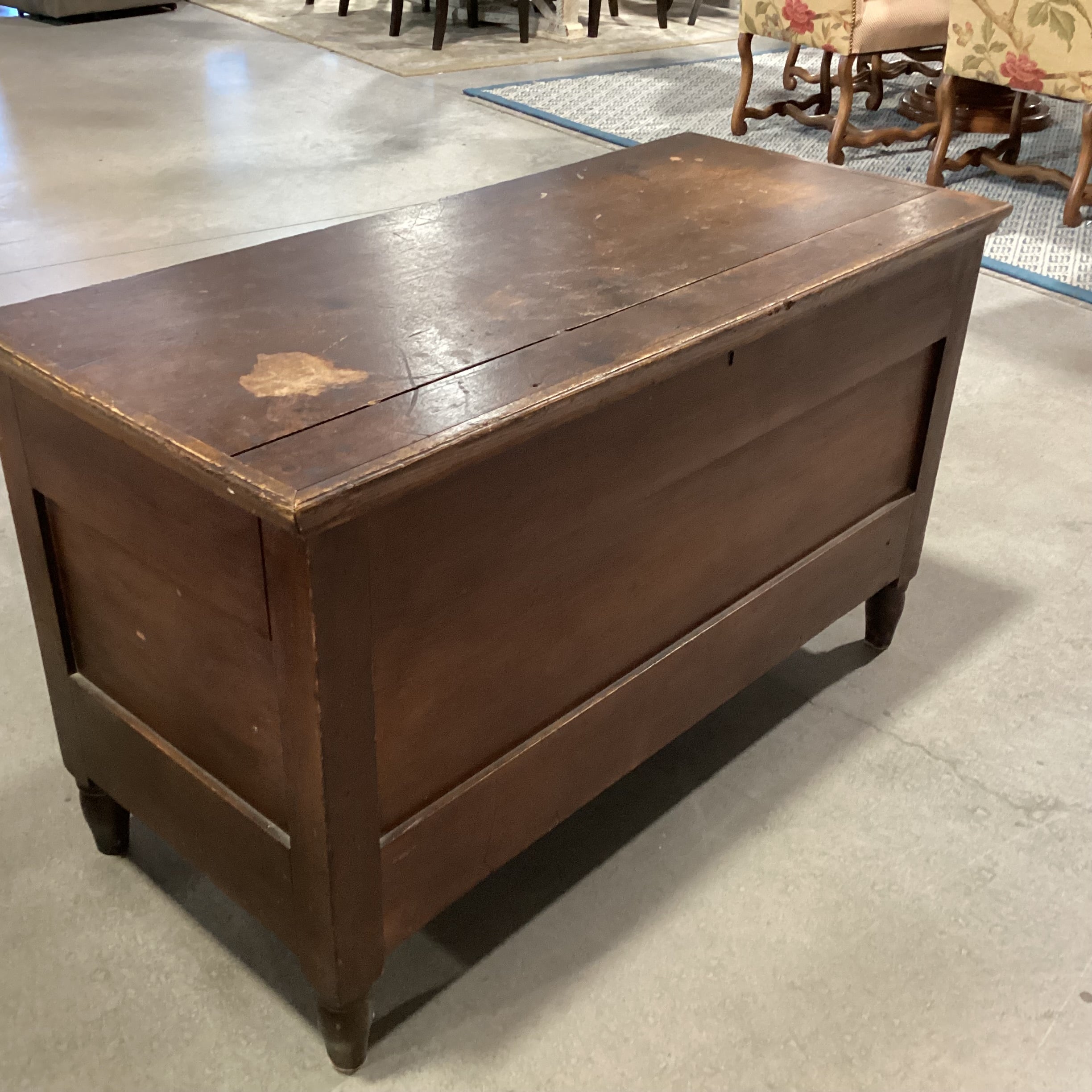 Antique Dark Finish Wood Chest Trunk 44"x 20"x 26.5"