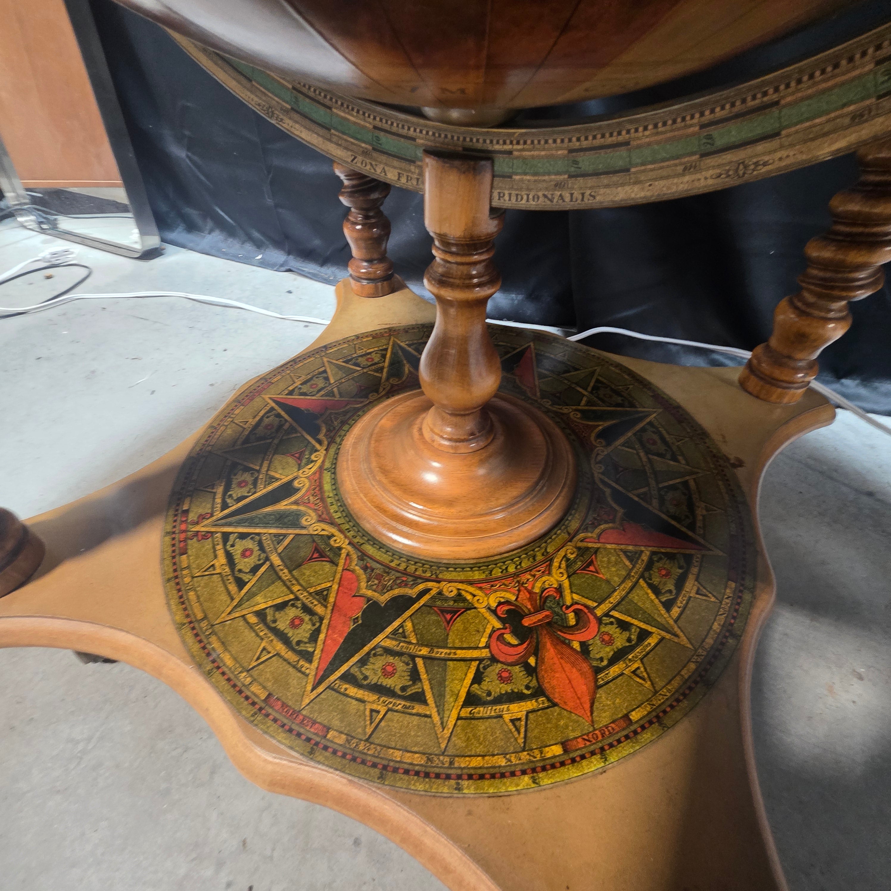 1980 Late 20th Century Mappamondo Italian Globe Bar