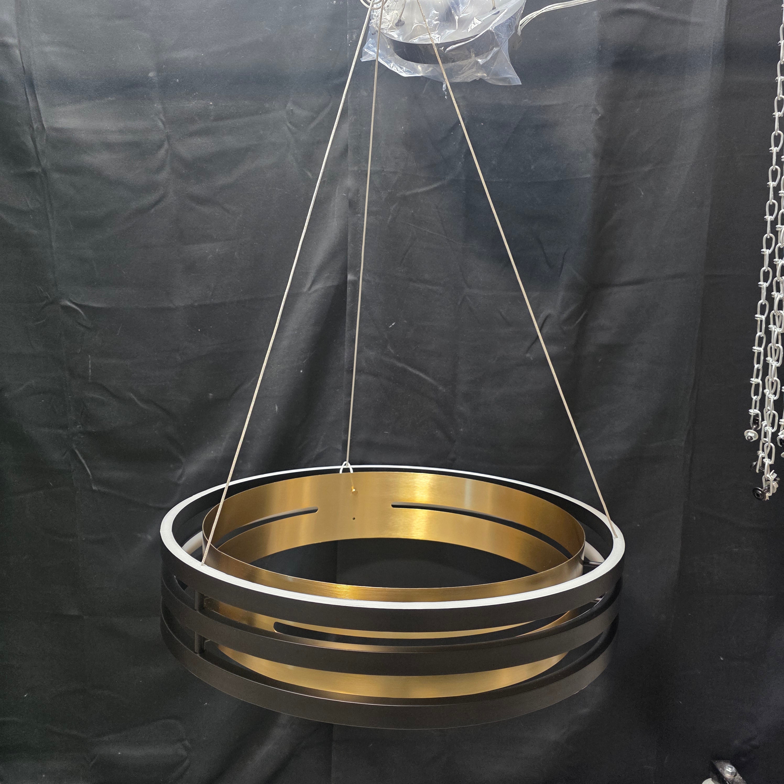 BRAND NEW Artcraft Toledo collection in Black and Brushed Brass Finish LED Chandelier 25"Dx38"+