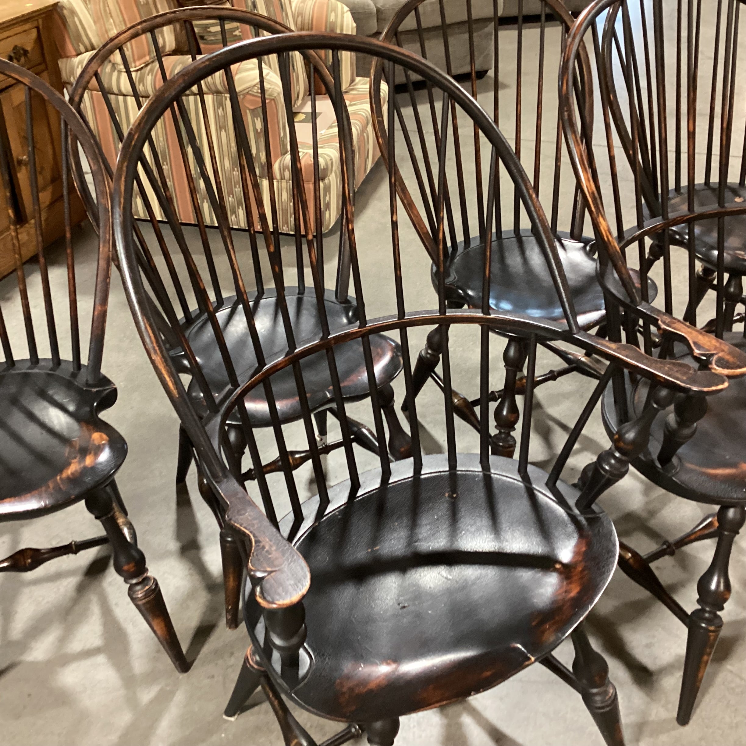 SET of 6 D. R. Dimes Vintage Black Antiqued Crackle Finish Windsor Style Dining Chairs 26"x 22"x 42"