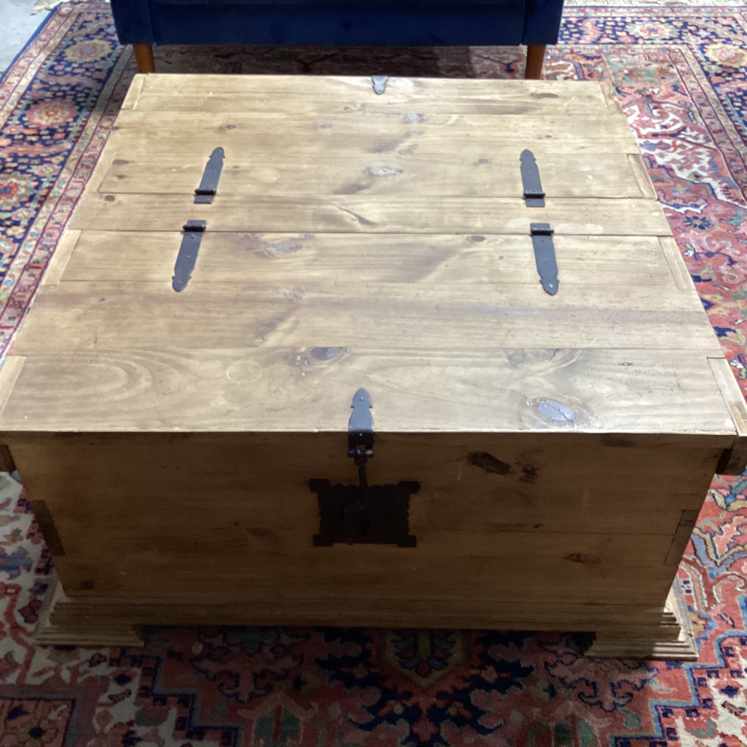 Rustic Pine with Iron Accent Trunk Style with 2 Lift Door Top Storage Coffee Table 41.5"x 43.5"x 18.5"