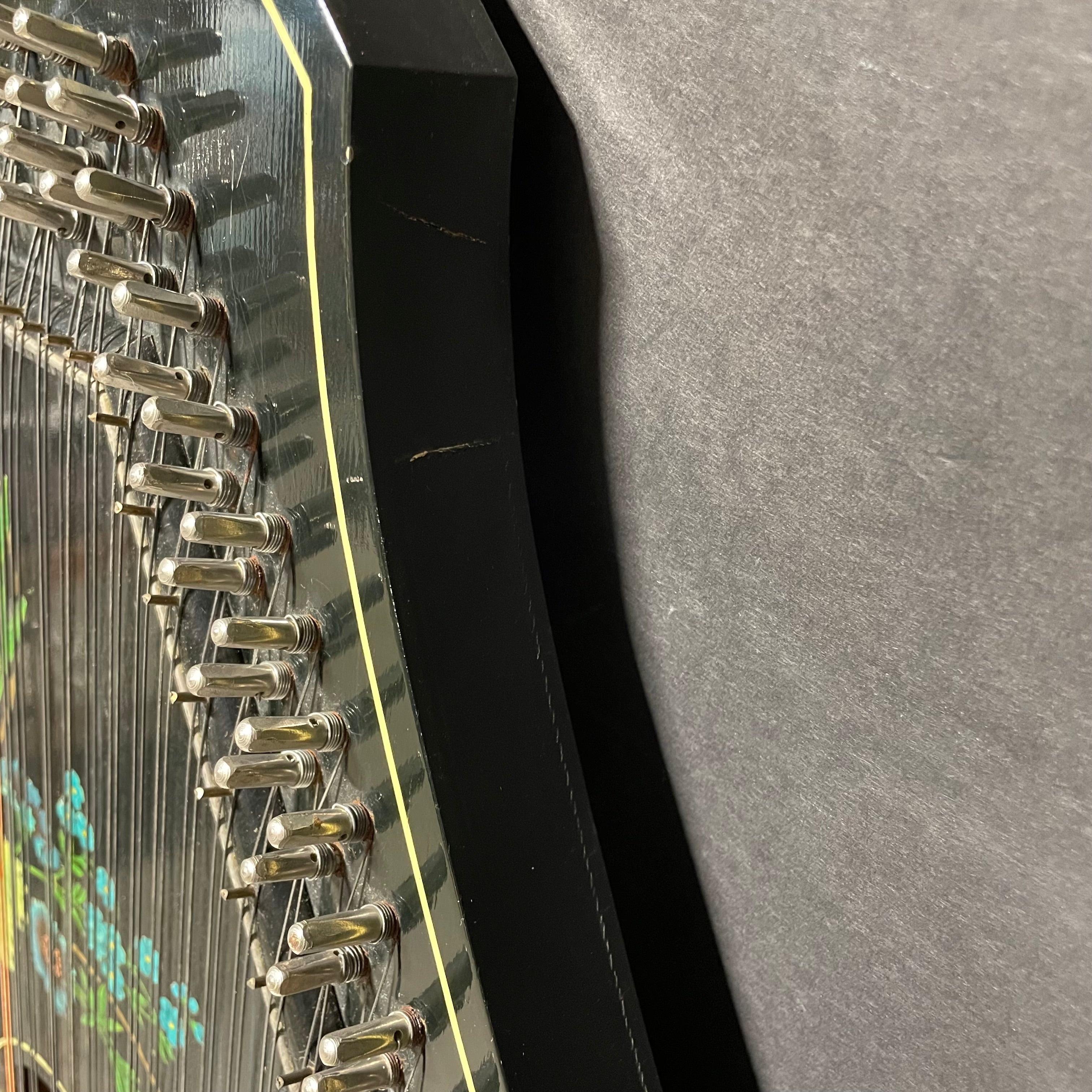 Vintage Jubeltone Konzert Zither Lap Harp 18" x 22"