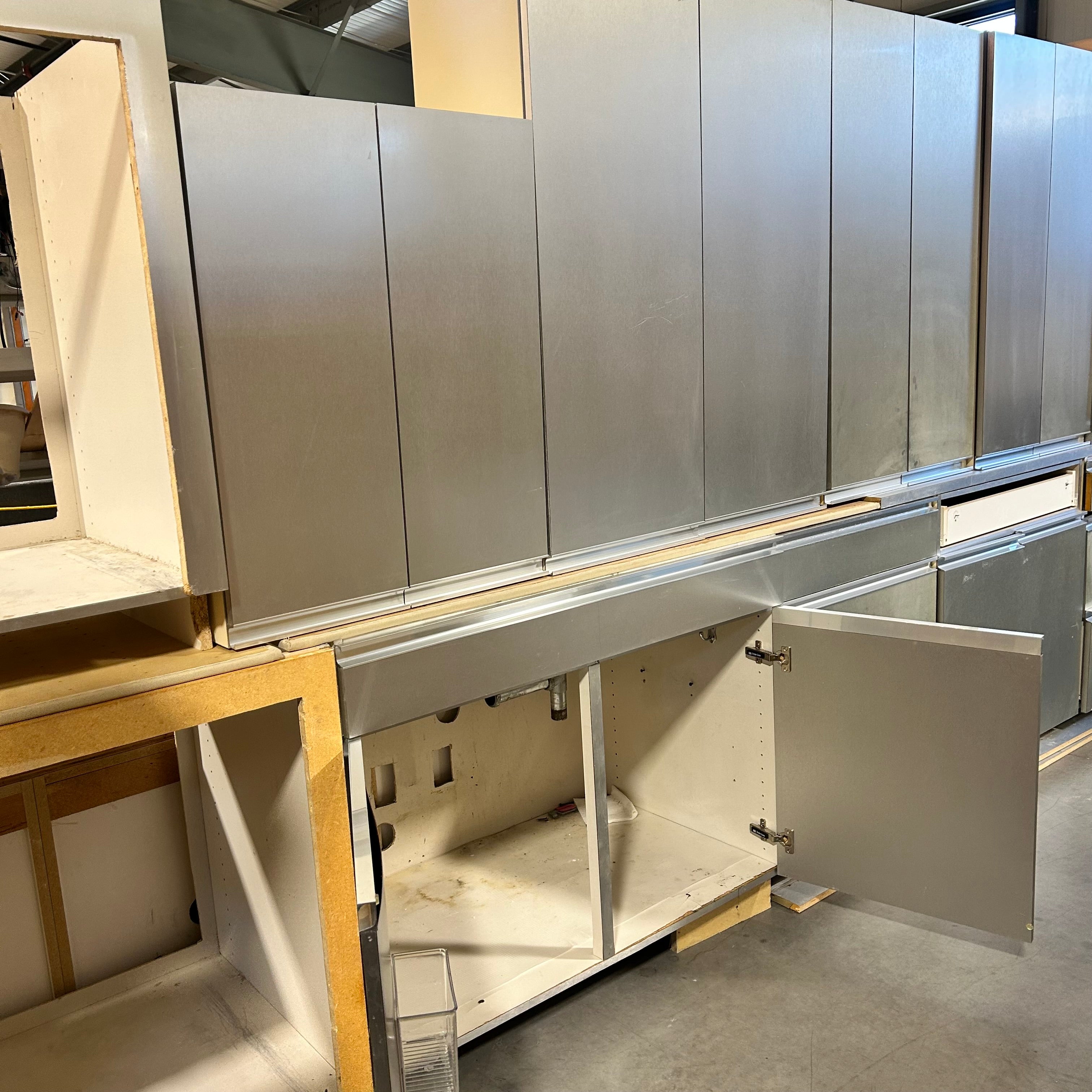 Stainless Metal Vaneer Cabinet Set with Metal Hardware 12 Bottoms / 7 Uppers / 2 Standing Pantry Cabinets
