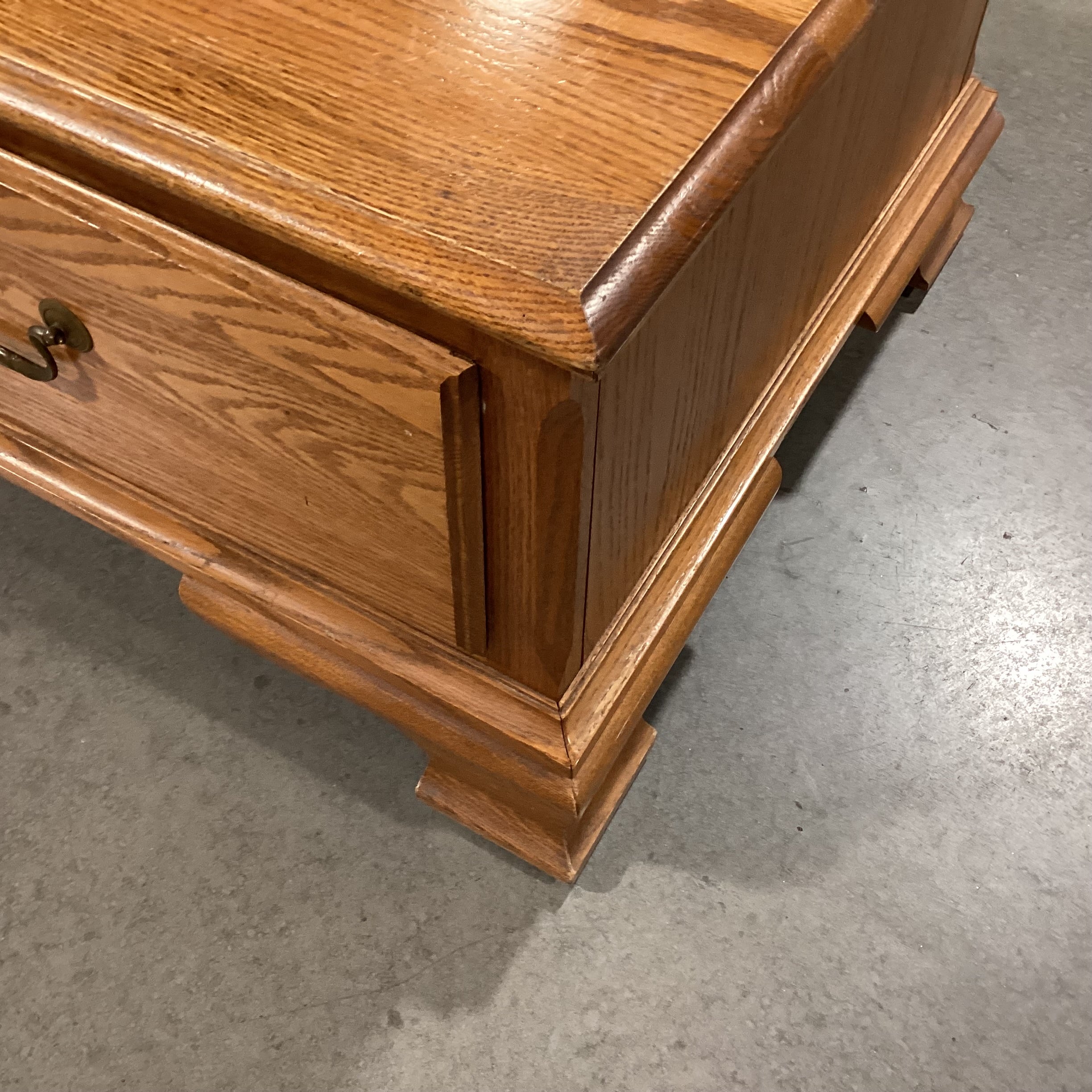 Pennsylvania House Finished Oak 2 Drawer Coffee Table