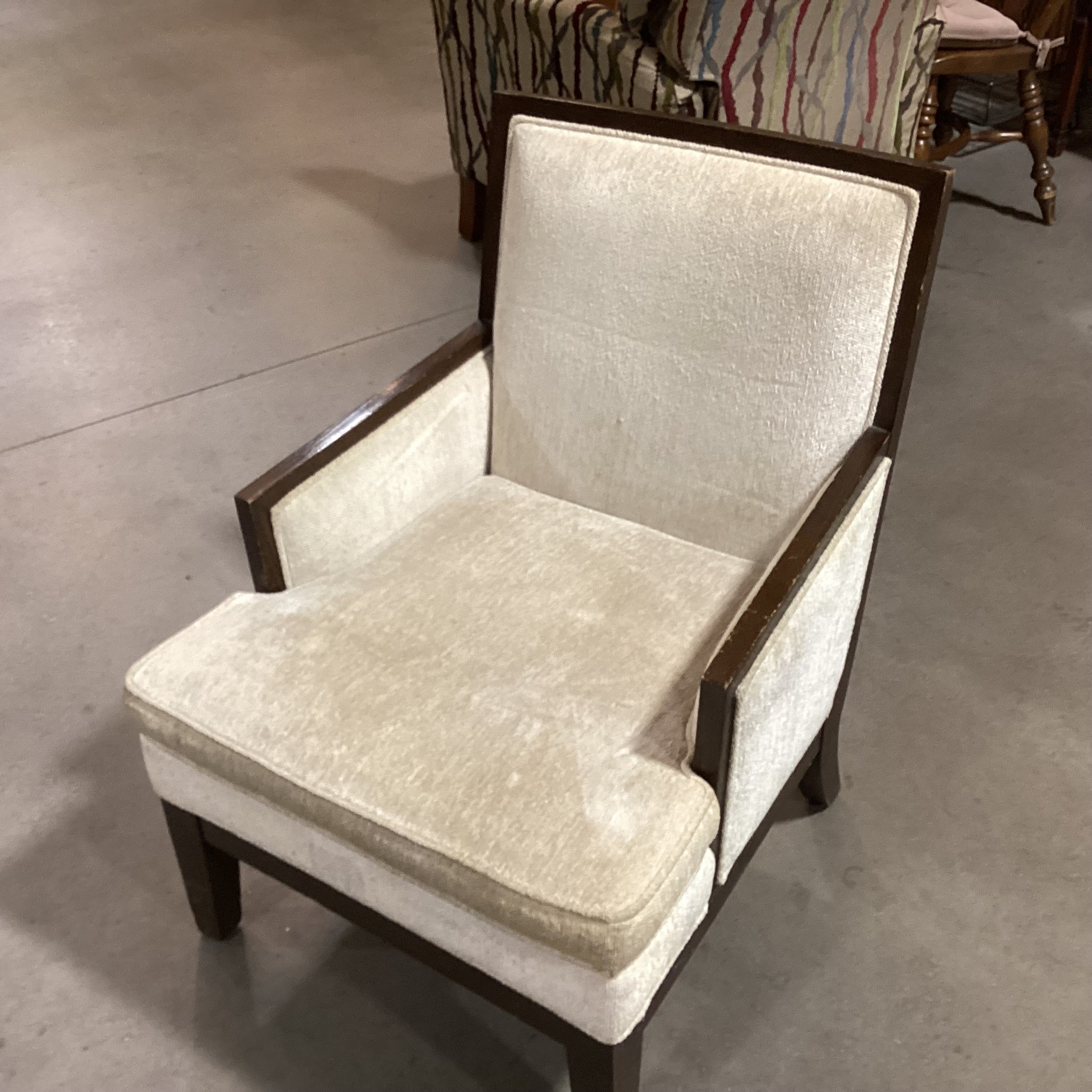 Quality Co. Ivory Chenille Woven & Dark Finish Wood Chair 25"x 30"x 33"