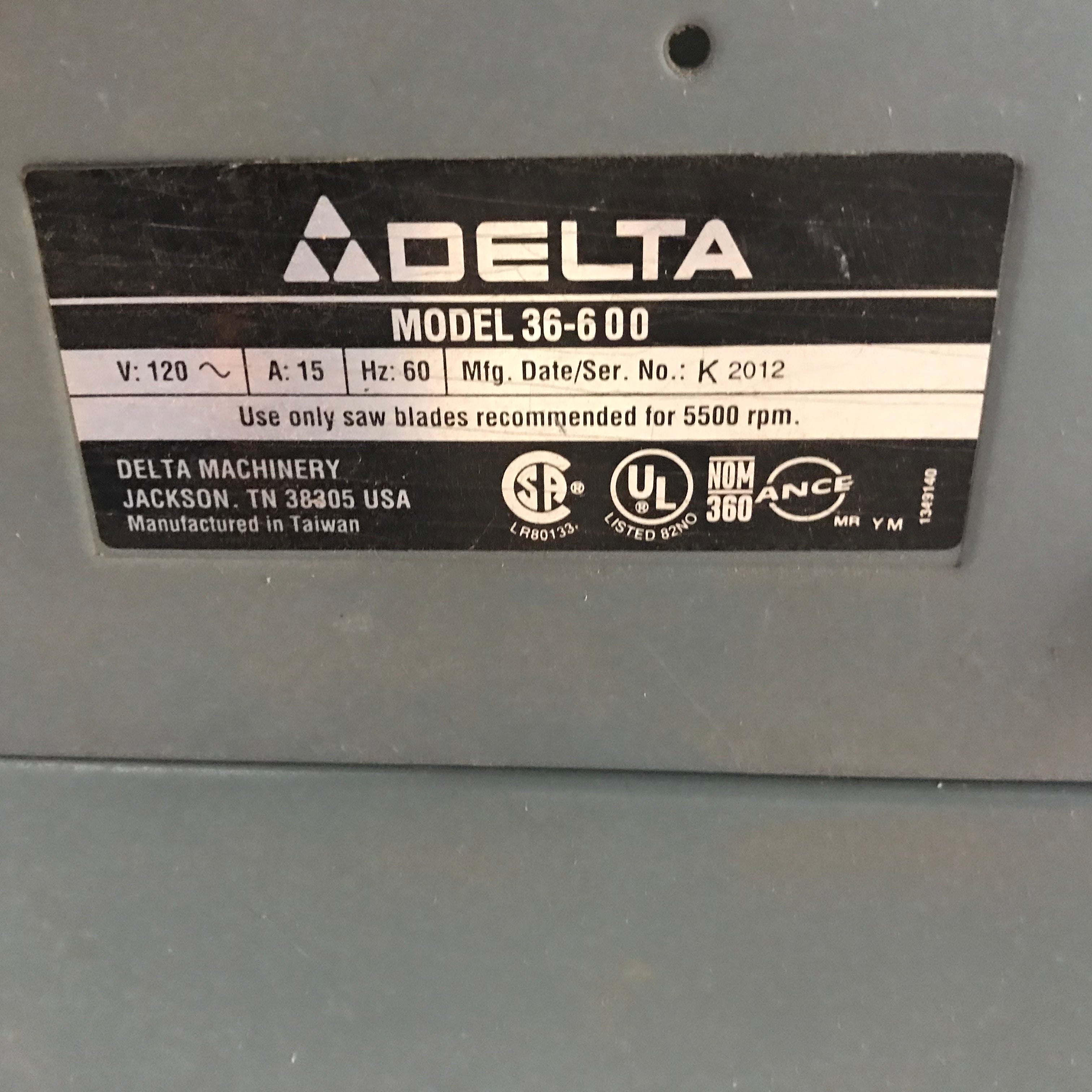 Delta 10" Table Saw 40"x 26"x 34"