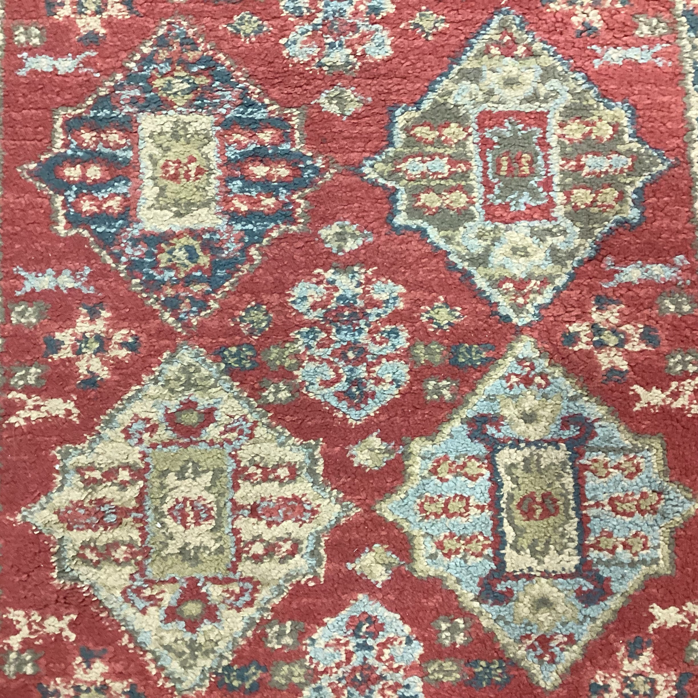 Unique Loom Serapi Collection Red Gold Poly Runner Rug 2' 8"x 6' 8"