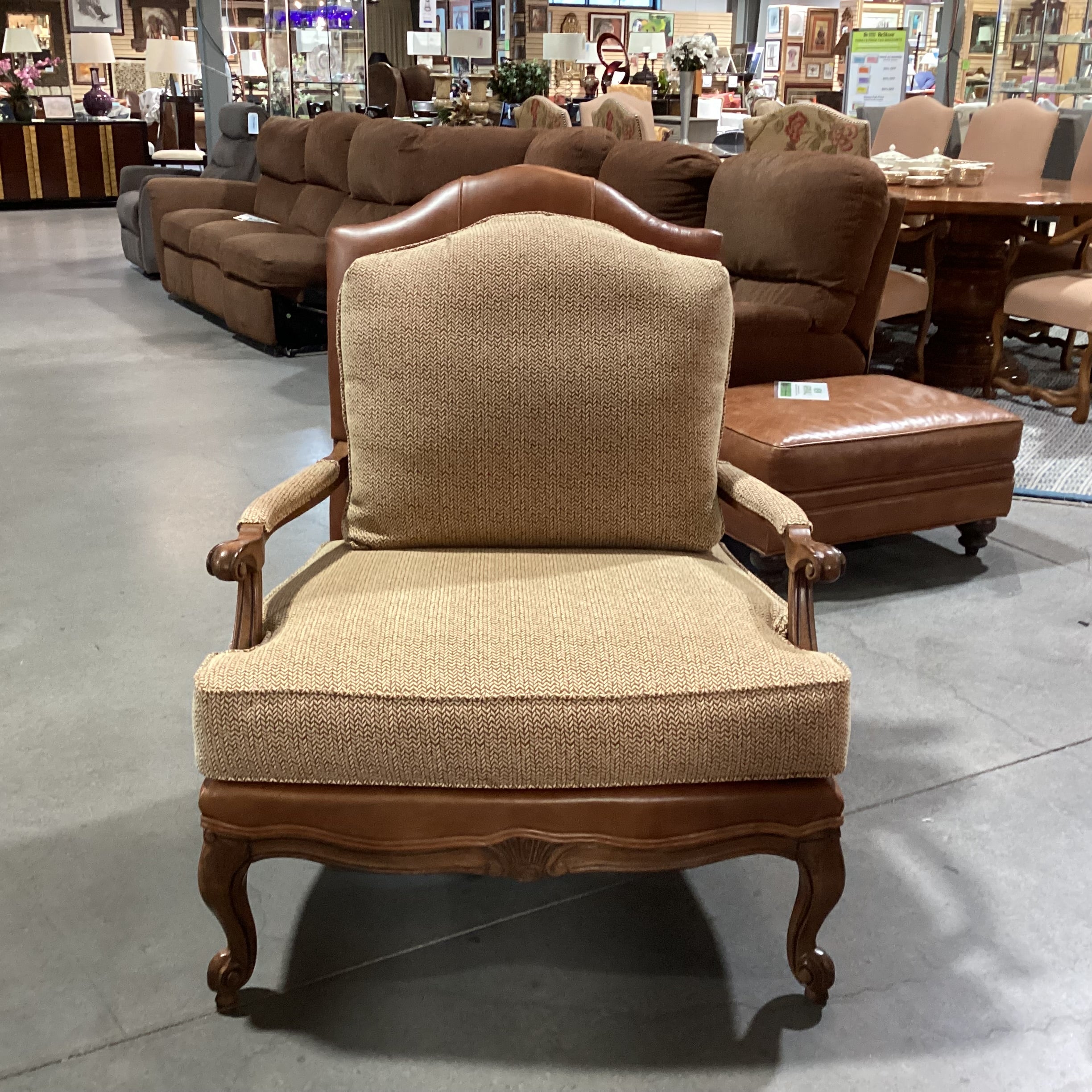Ethan Allen Carved Wood Leather Gold & Burnt Orange Woven Bergere Chair 36"x 40"x 42"