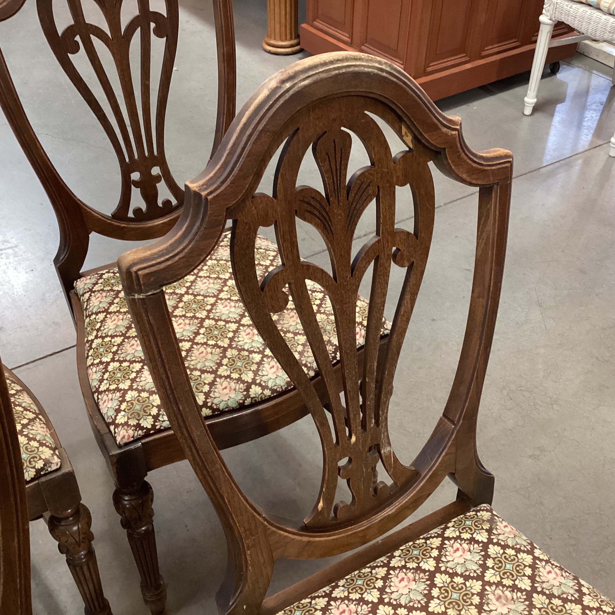 SET of 4 Antique Carved Wood Harp Back & Floral Upholstered Seat Dining Chairs 19"x 19"x 40"
