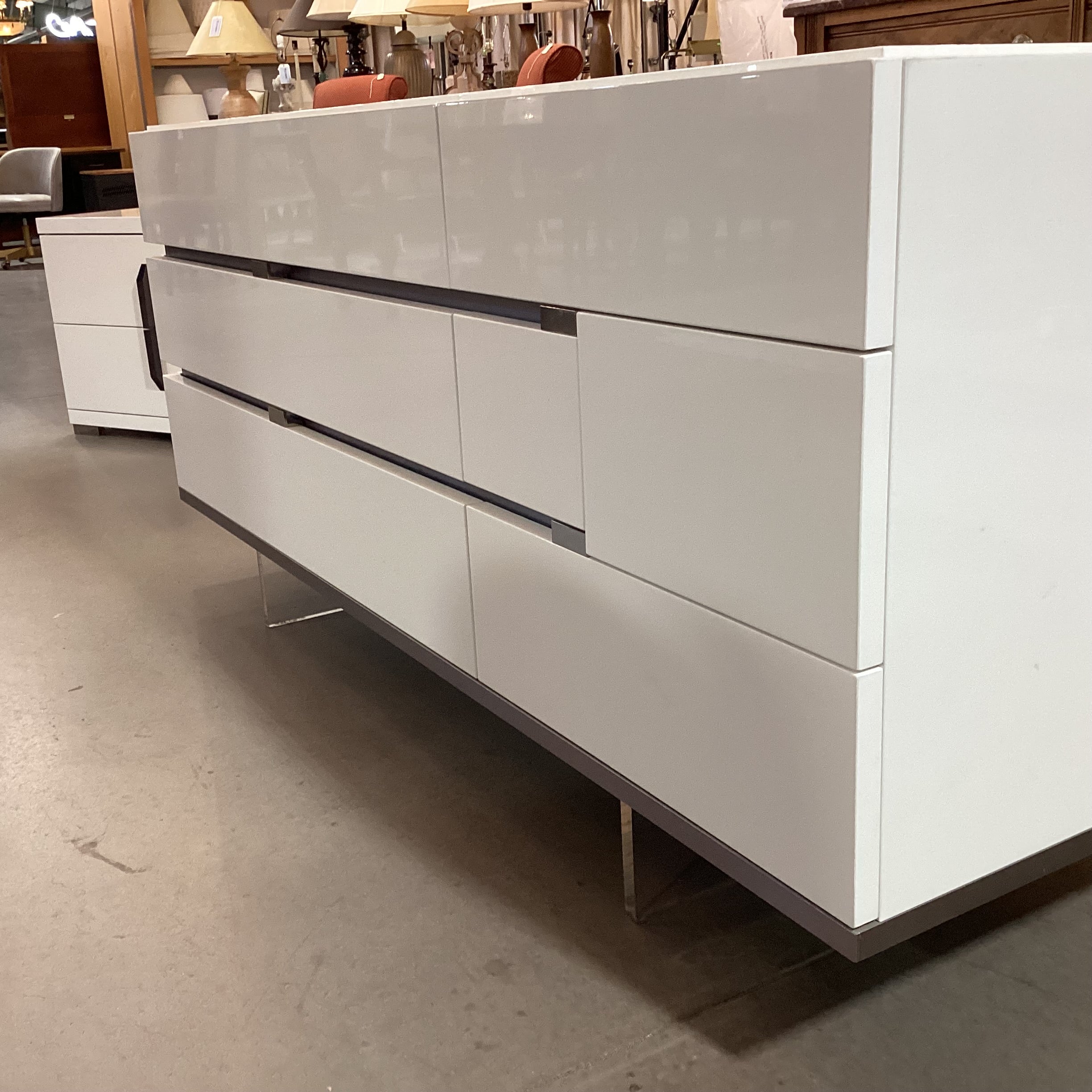 Alf DaFre Made in Italy Modern White Lacquer Chrome & Lucite 6 Drawer Dresser 67"x 21"x 32"