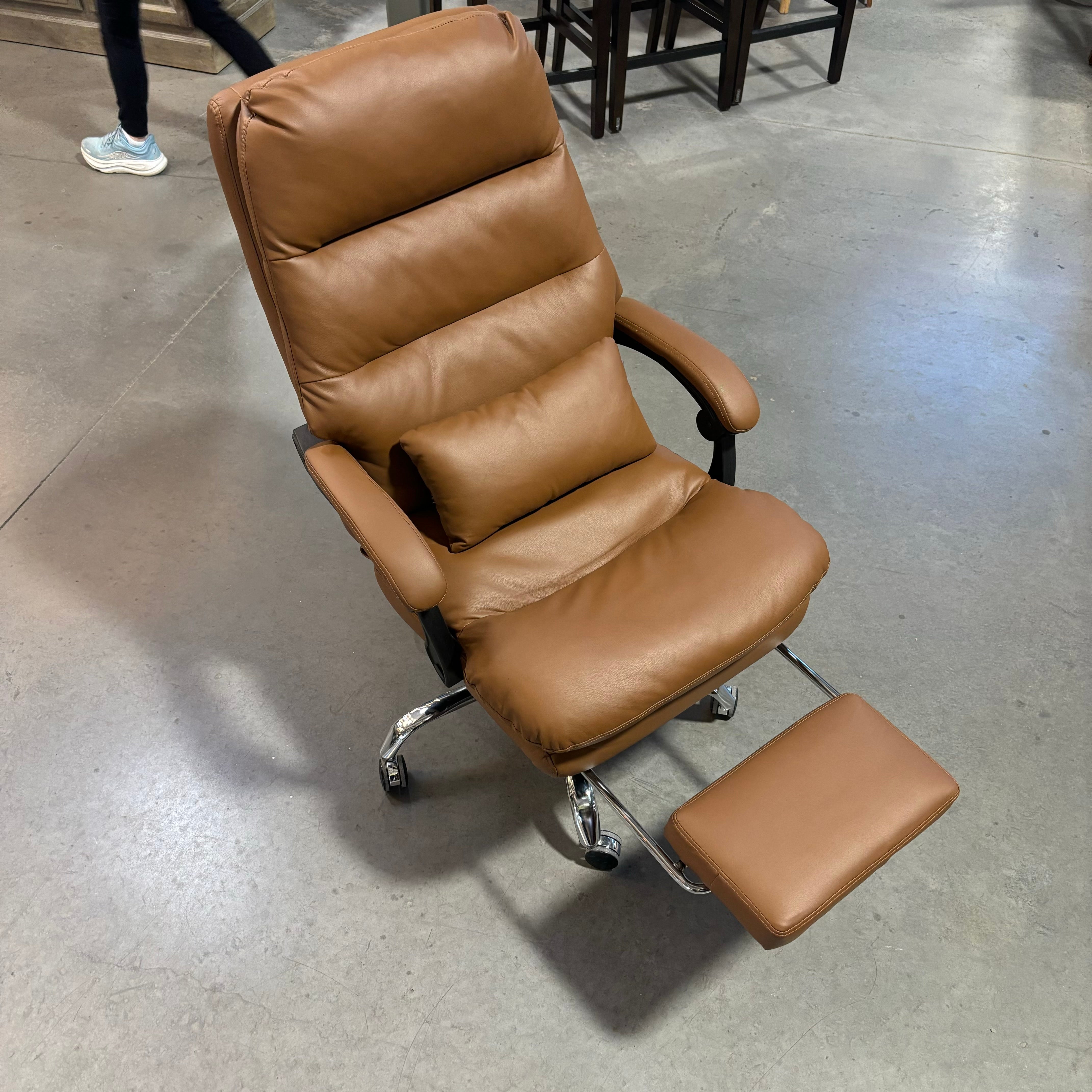 Light Brown Leather Ergonomic Design with Footrest & Pillow Office Chair 28"x 34"x 44"