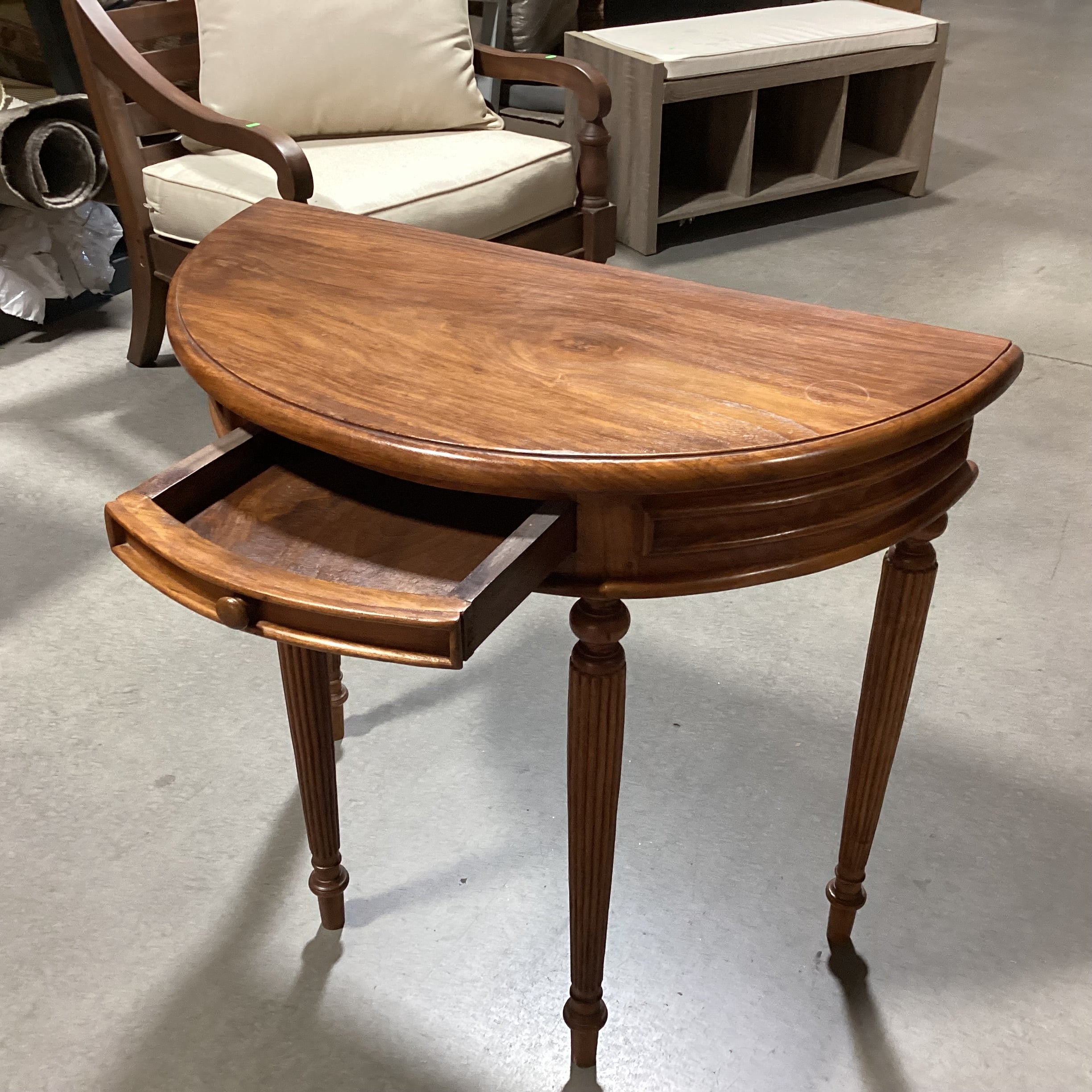 Solid Wood Half Moon with Carved Detail 1 Drawer Accent Table 32"x 16"x 29"
