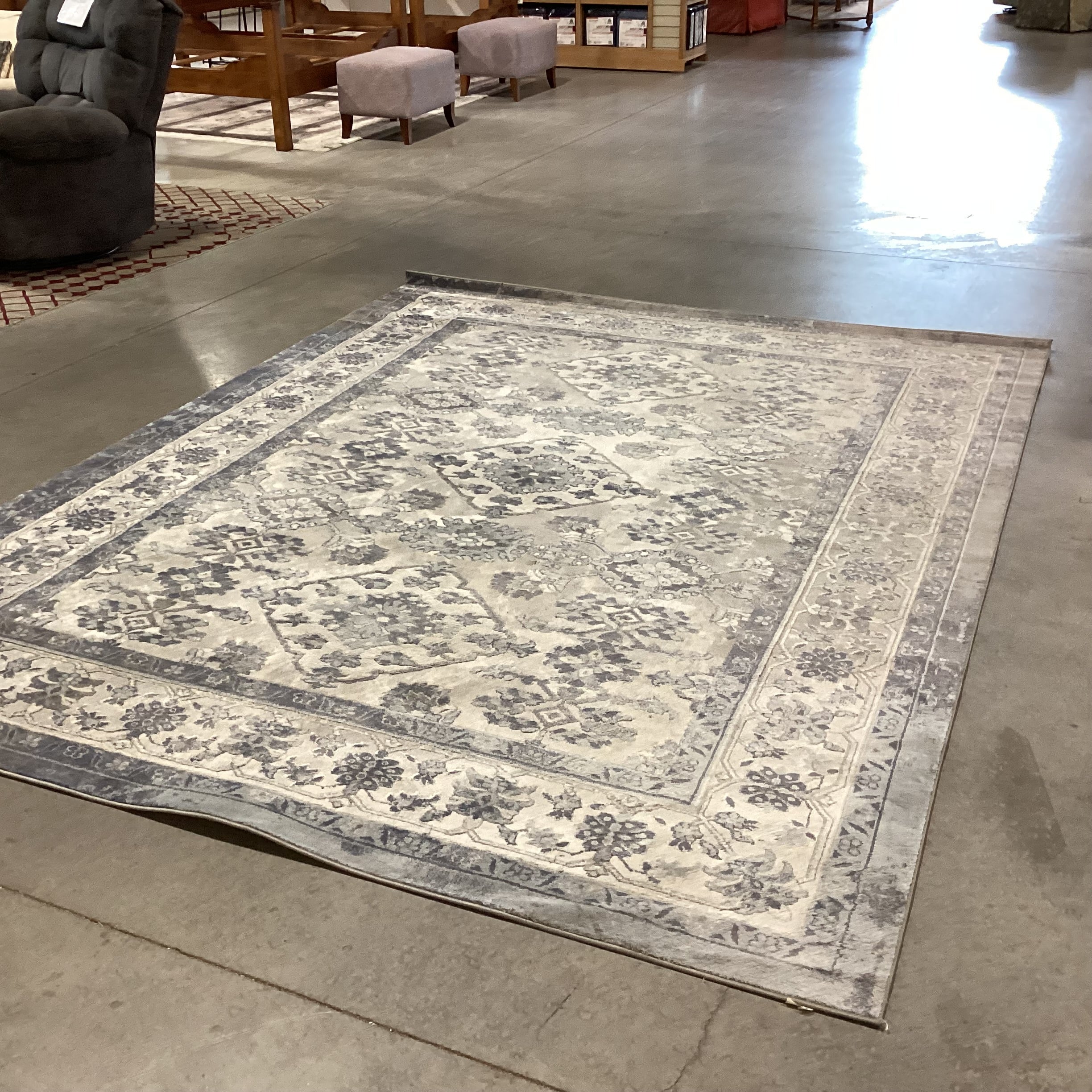 Bazaar Elegance Grey Blue Poly Rug 7'10"x 10'2"