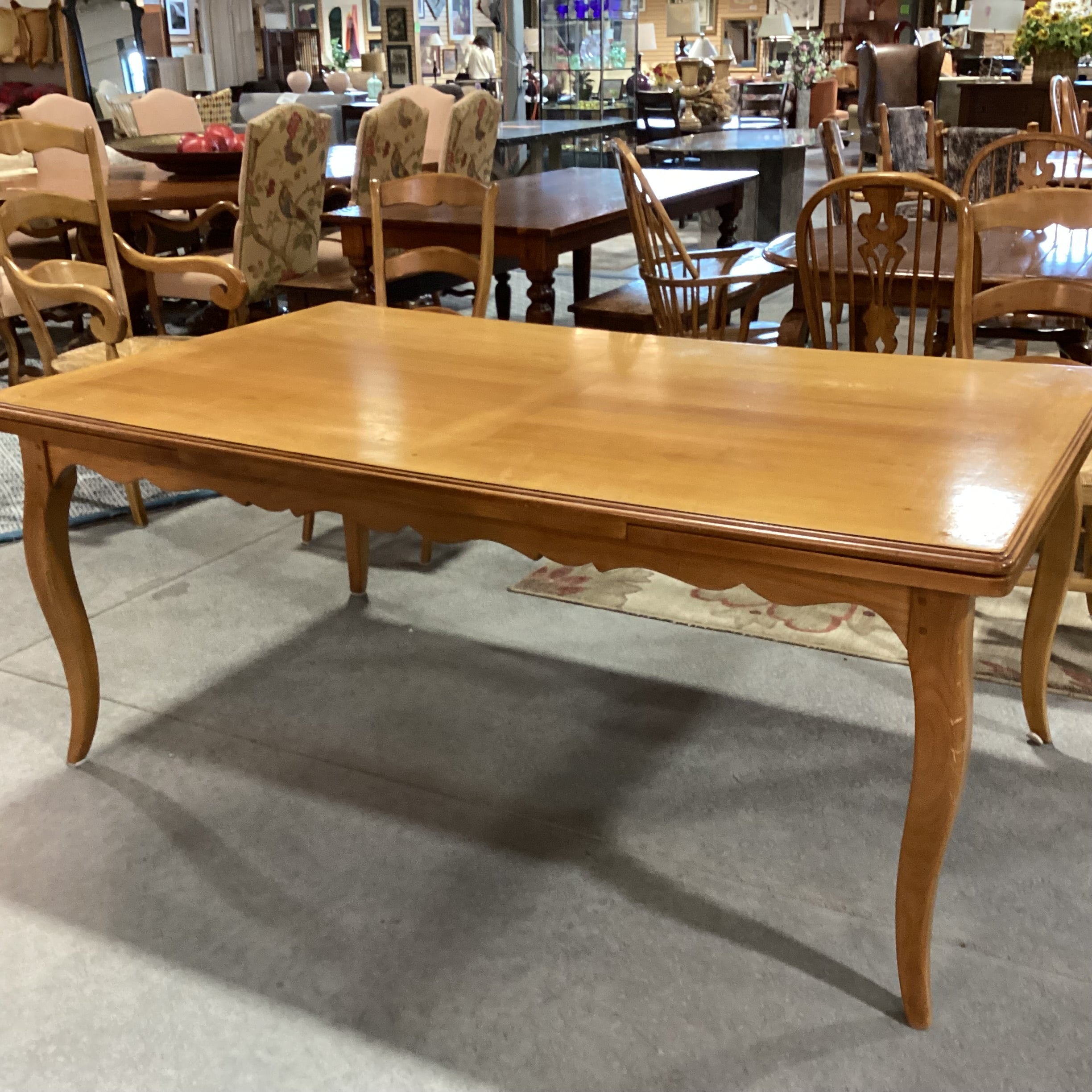 Light Finish Carved Wood End Extend Leaves Table & 6 Chairs Dining Set 72" to 111"x 43"x 30"
