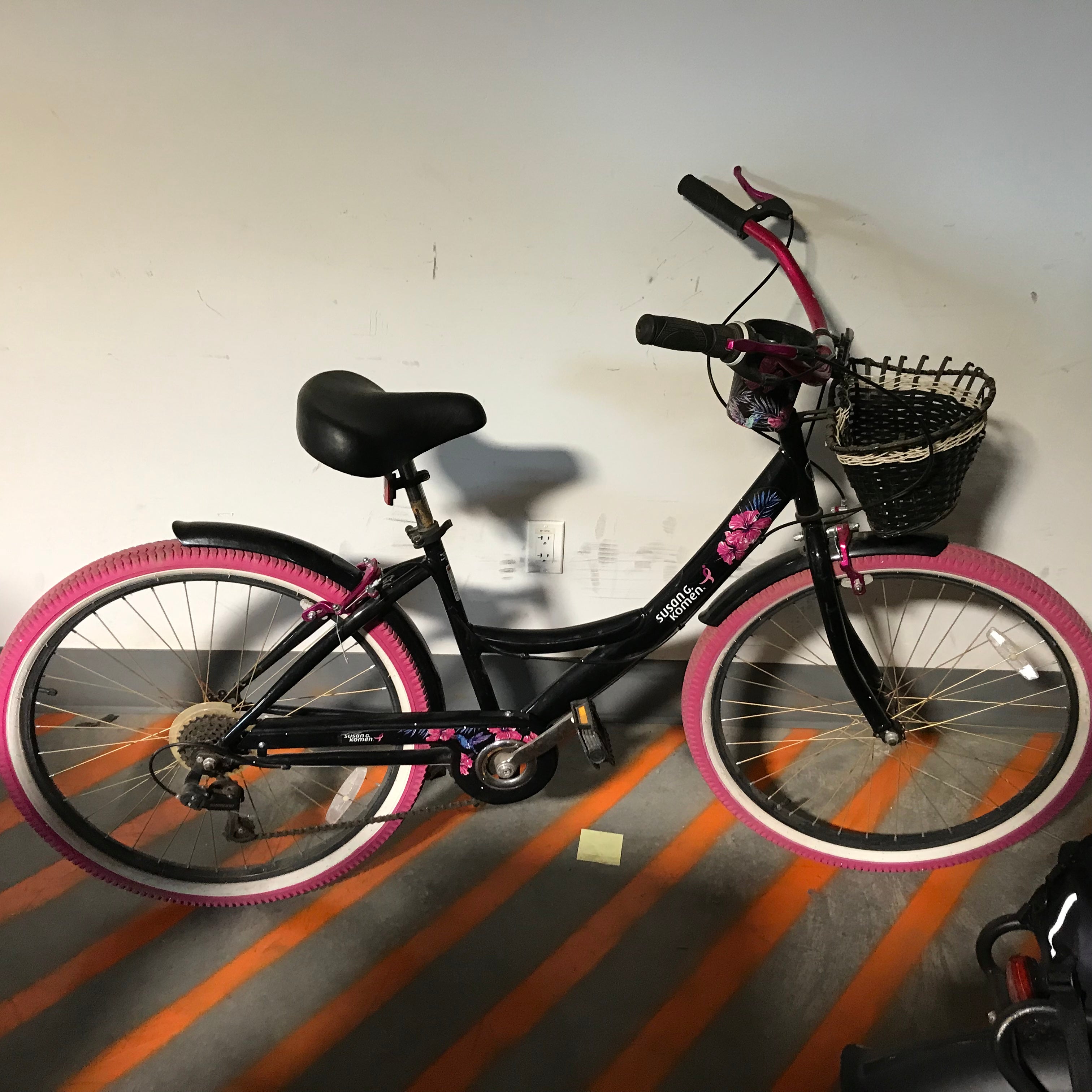 Susan G Komen Black 7 Speed Cruiser Bike