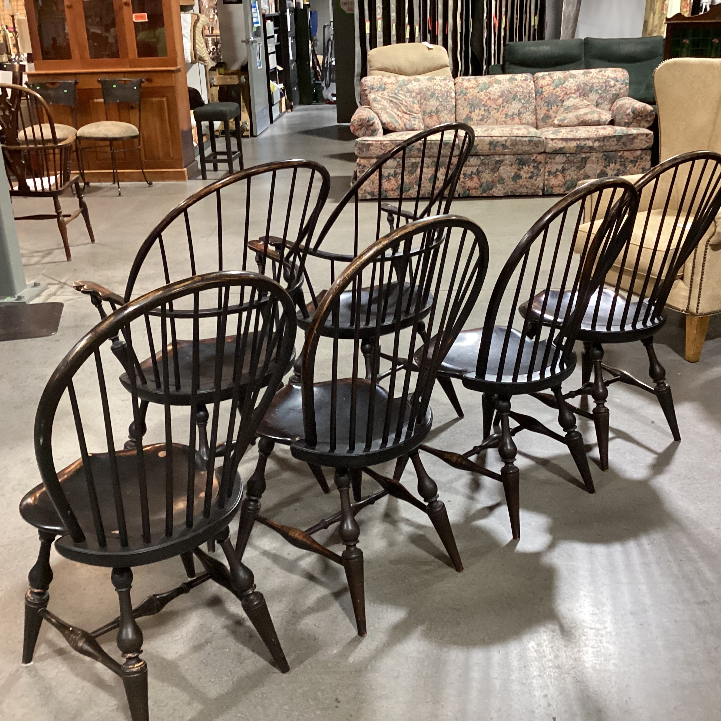 SET of 6 D. R. Dimes Vintage Black Antiqued Crackle Finish Windsor Style Dining Chairs 26"x 22"x 42"