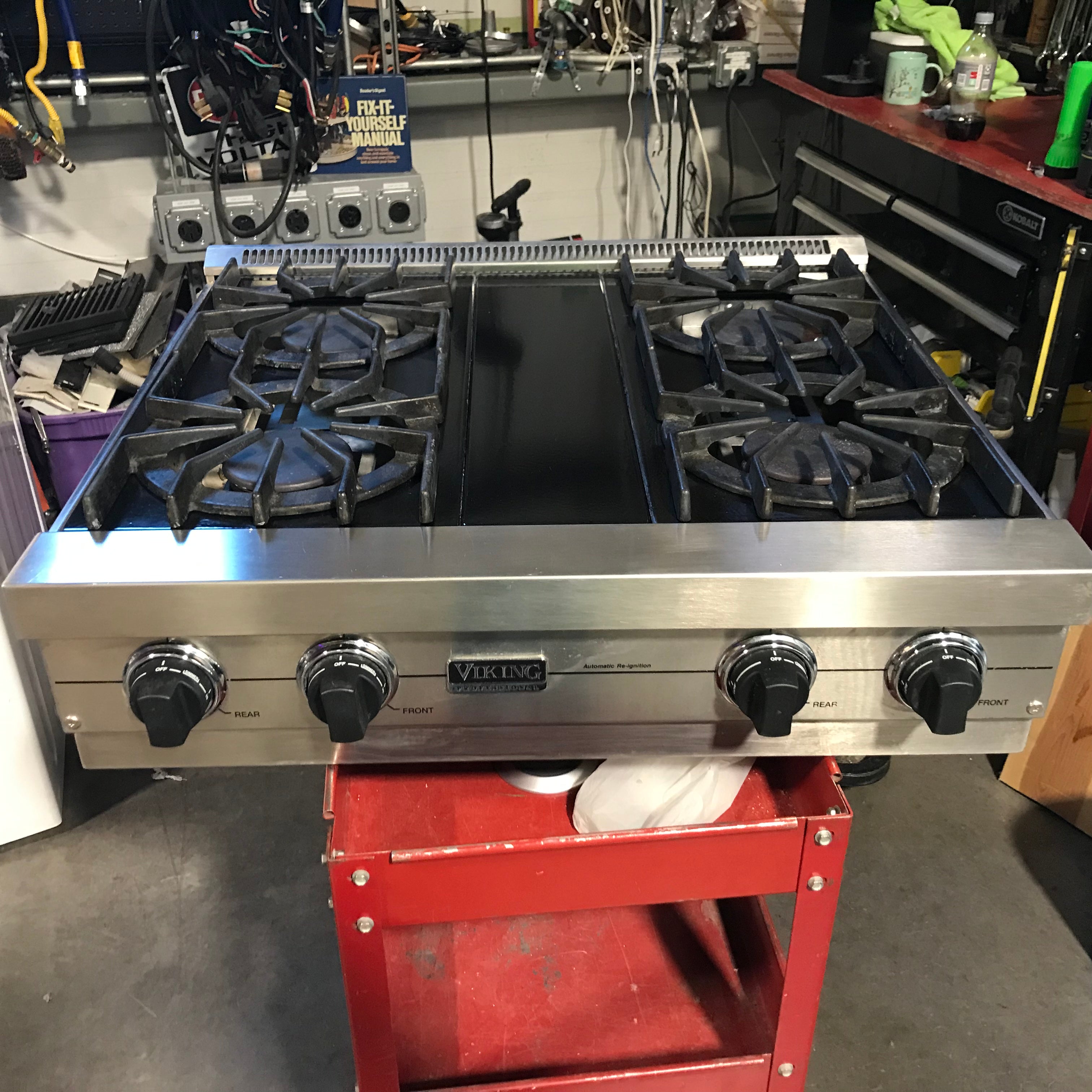 Viking 30" Stainless Steel Gas Cook-Top 30"x 28"x 8" VGRT 300-4BSS