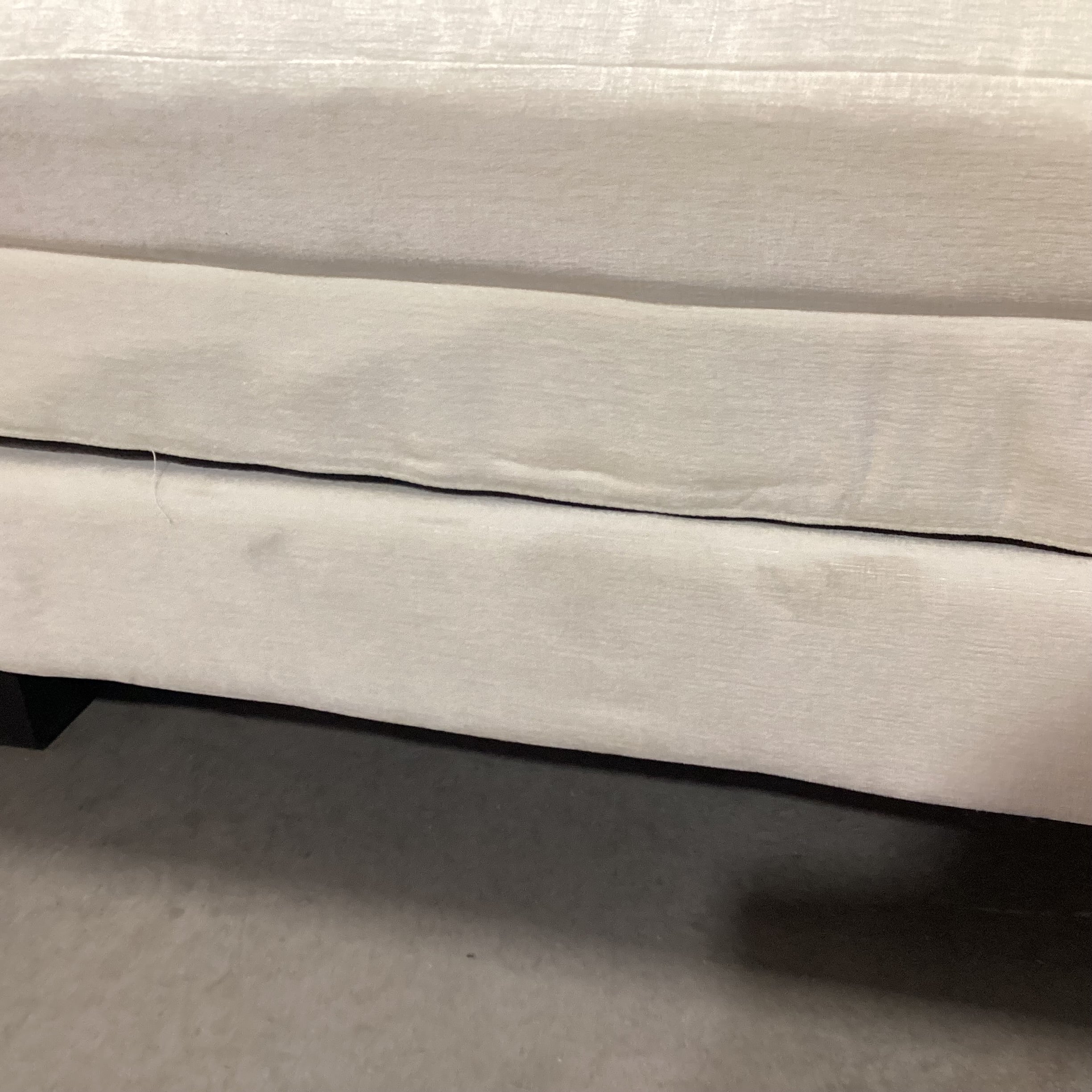 Cream Chenille Woven 3 Piece Modular with Ottoman Sofa 86"x 37"x 32"