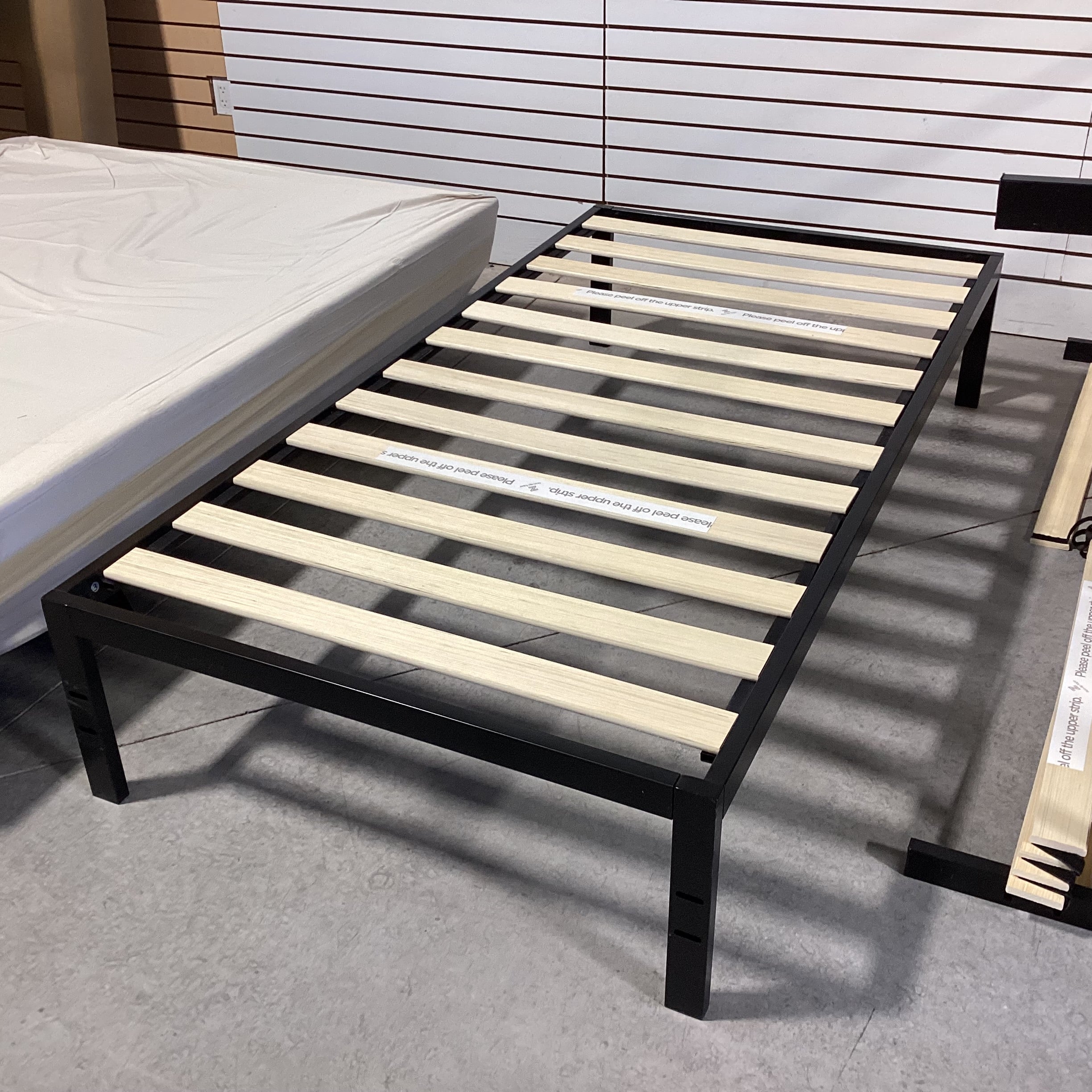 Twin Black Metal & Wood Slats Platform Bed Set 39x 75"x 14"