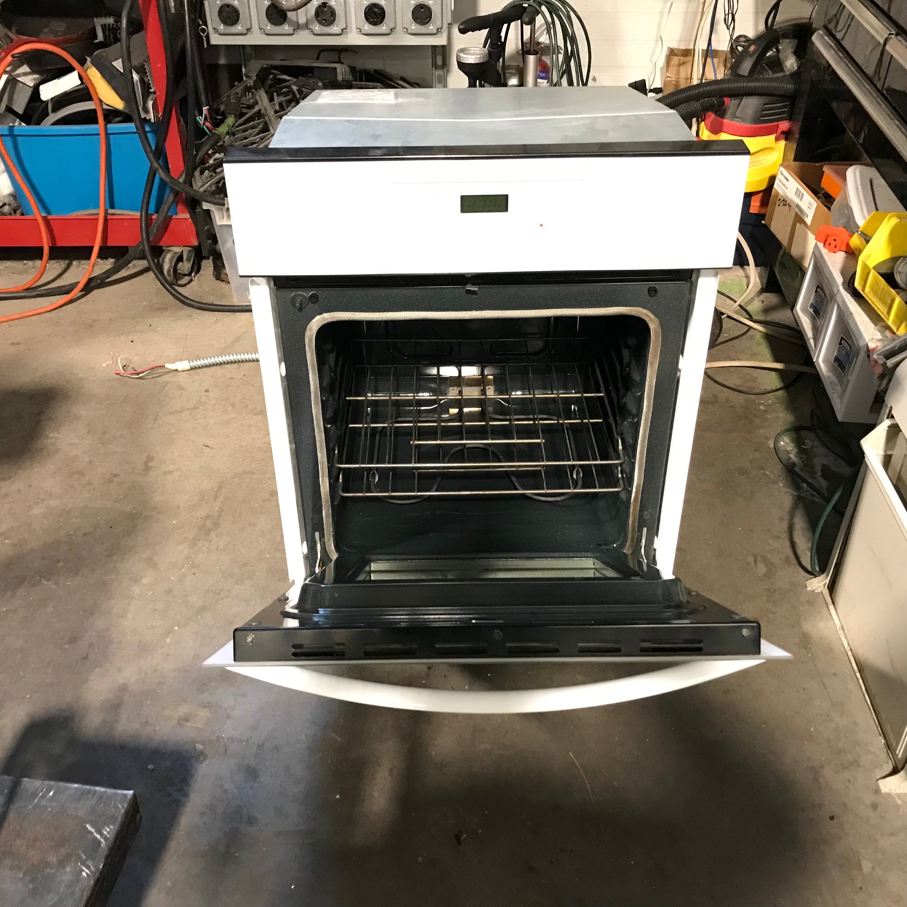 Kenmore White Electric Wall Oven 24"x 25"x 27.5"