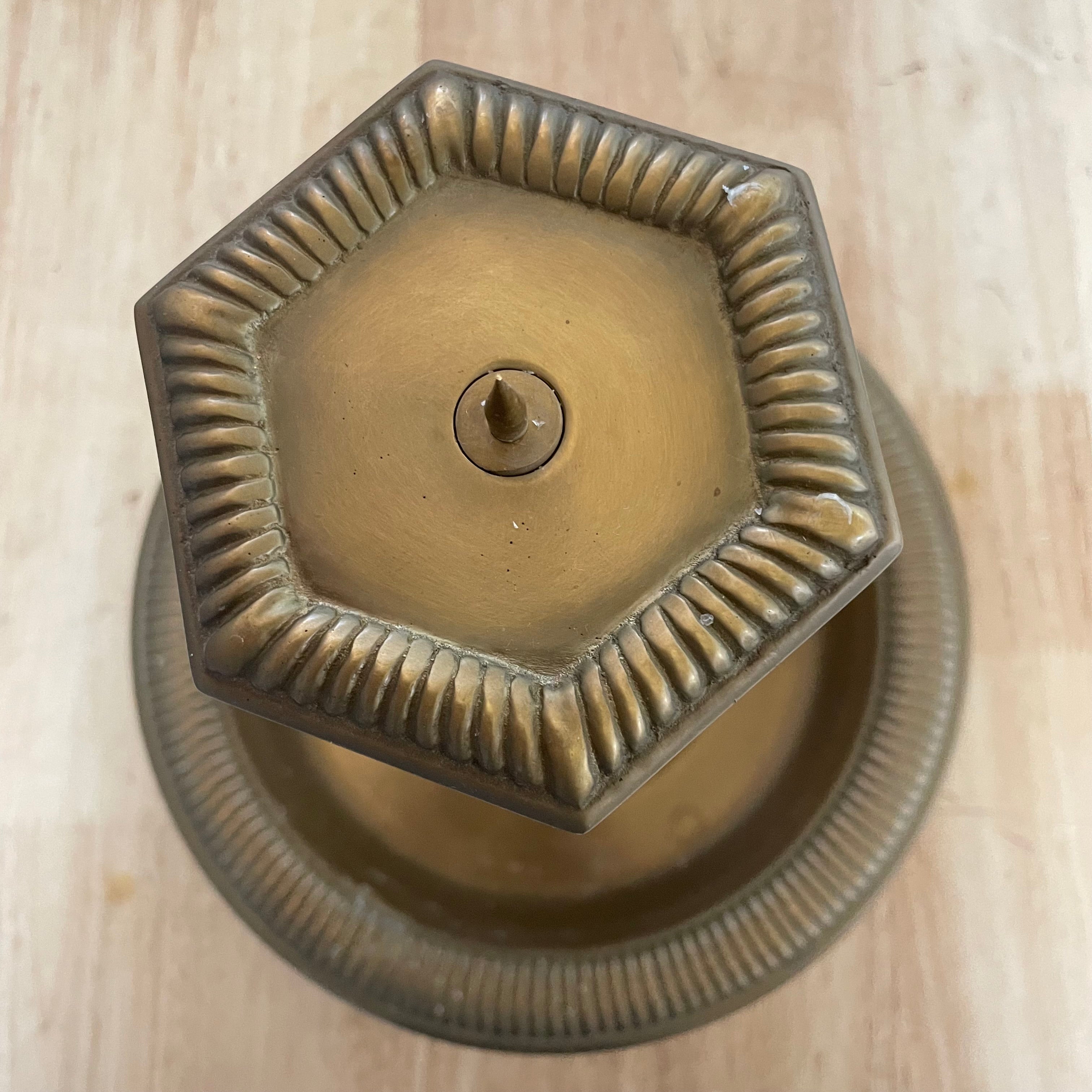 Vintage Classic Heavy Bronze Ribbed Detail Picket Candle Holder, 9"x 9"