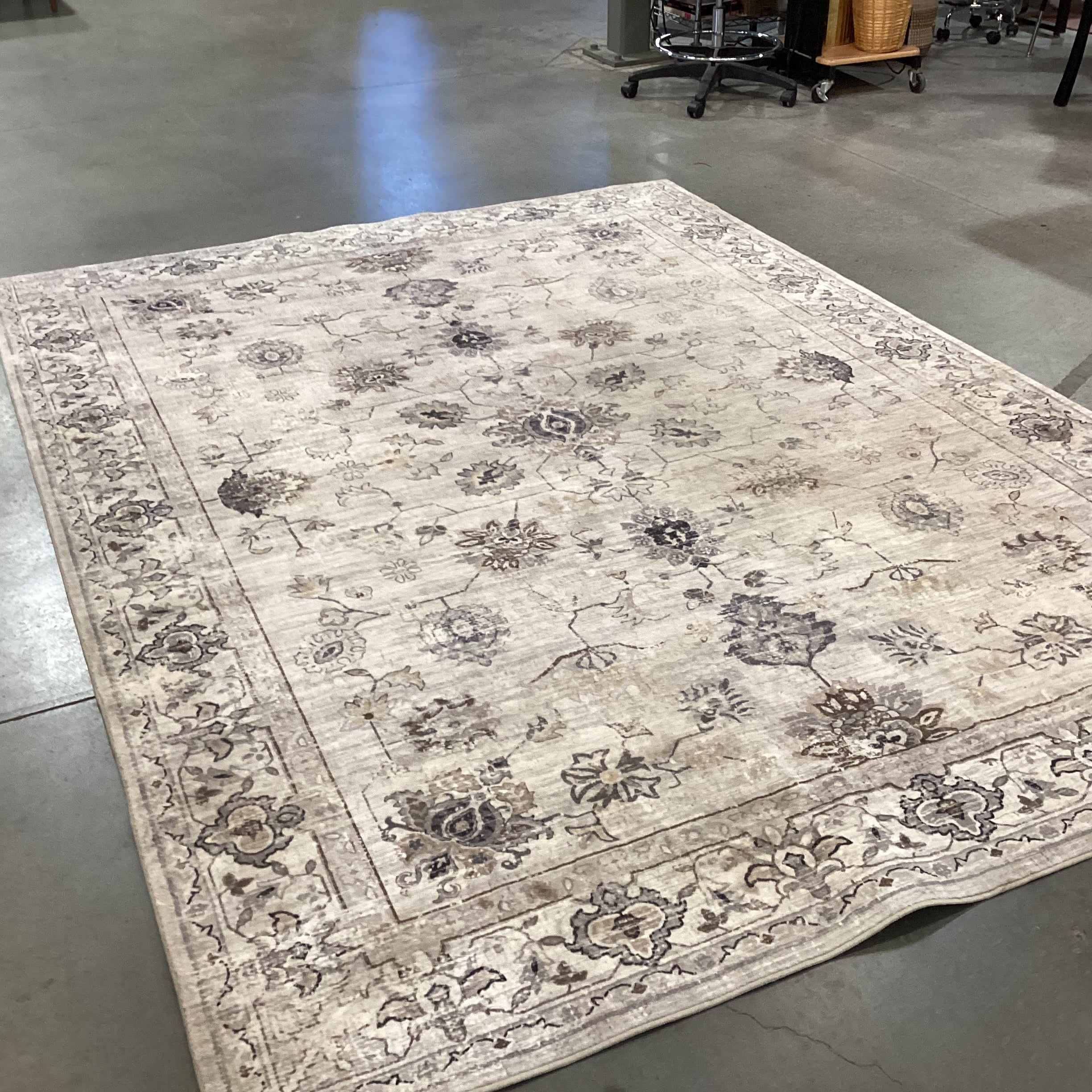 Persian Blooms Ultra Soft Faux Fur Ivory Grey & Taupe Rug 7'3"x 9'10"