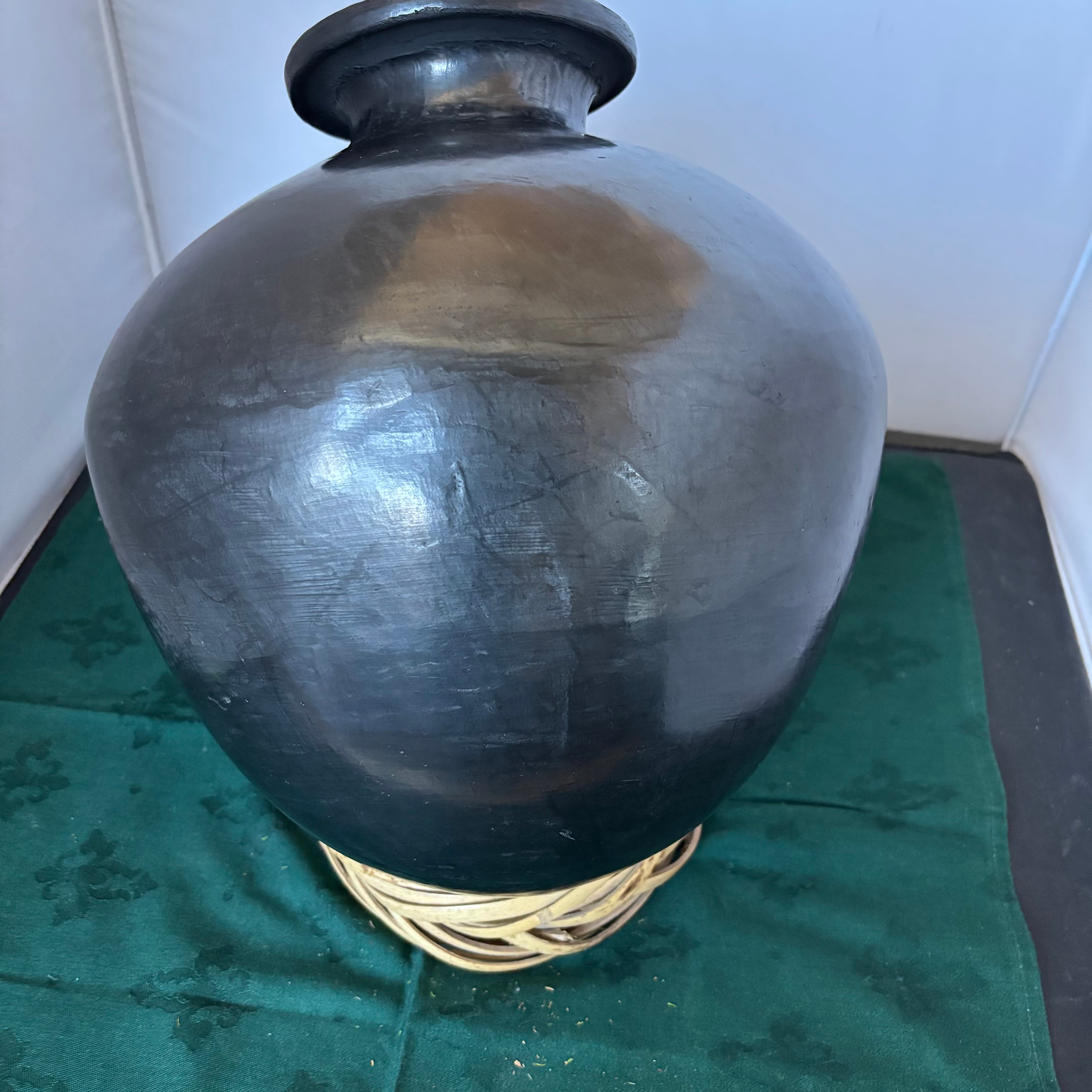 Vintage Oaxacan Barro Negro Vase, 12" x 14"