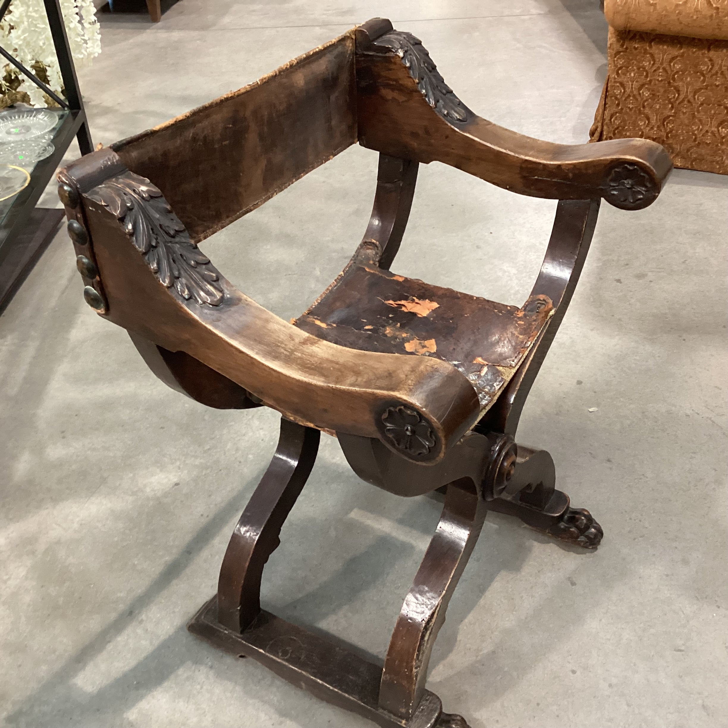 Antique Dantesque Carved Walnut & Leather Chair 27.5"x 20"x 35.5"