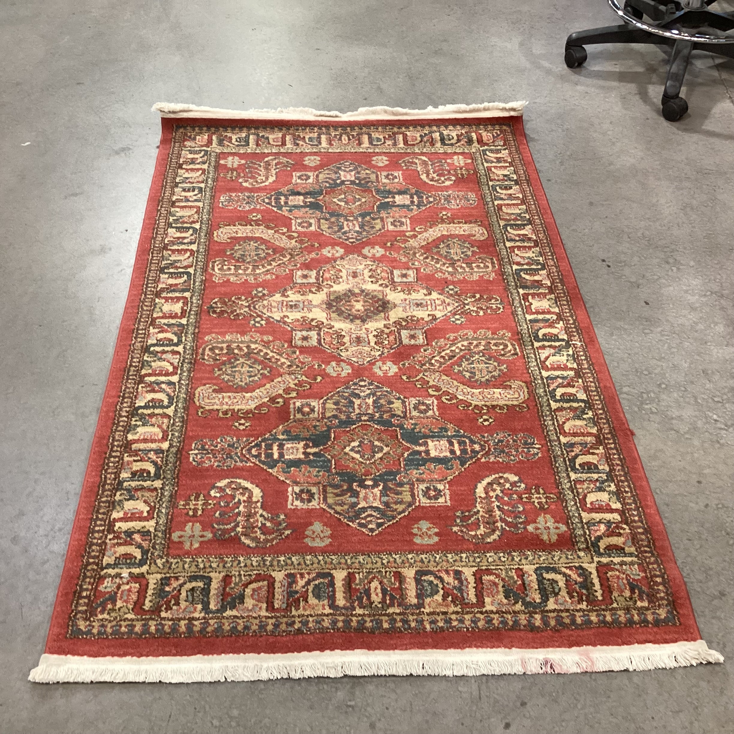 Unique Loom Serapi Collection Red Gold Blue Poly Rug 3'x 5'