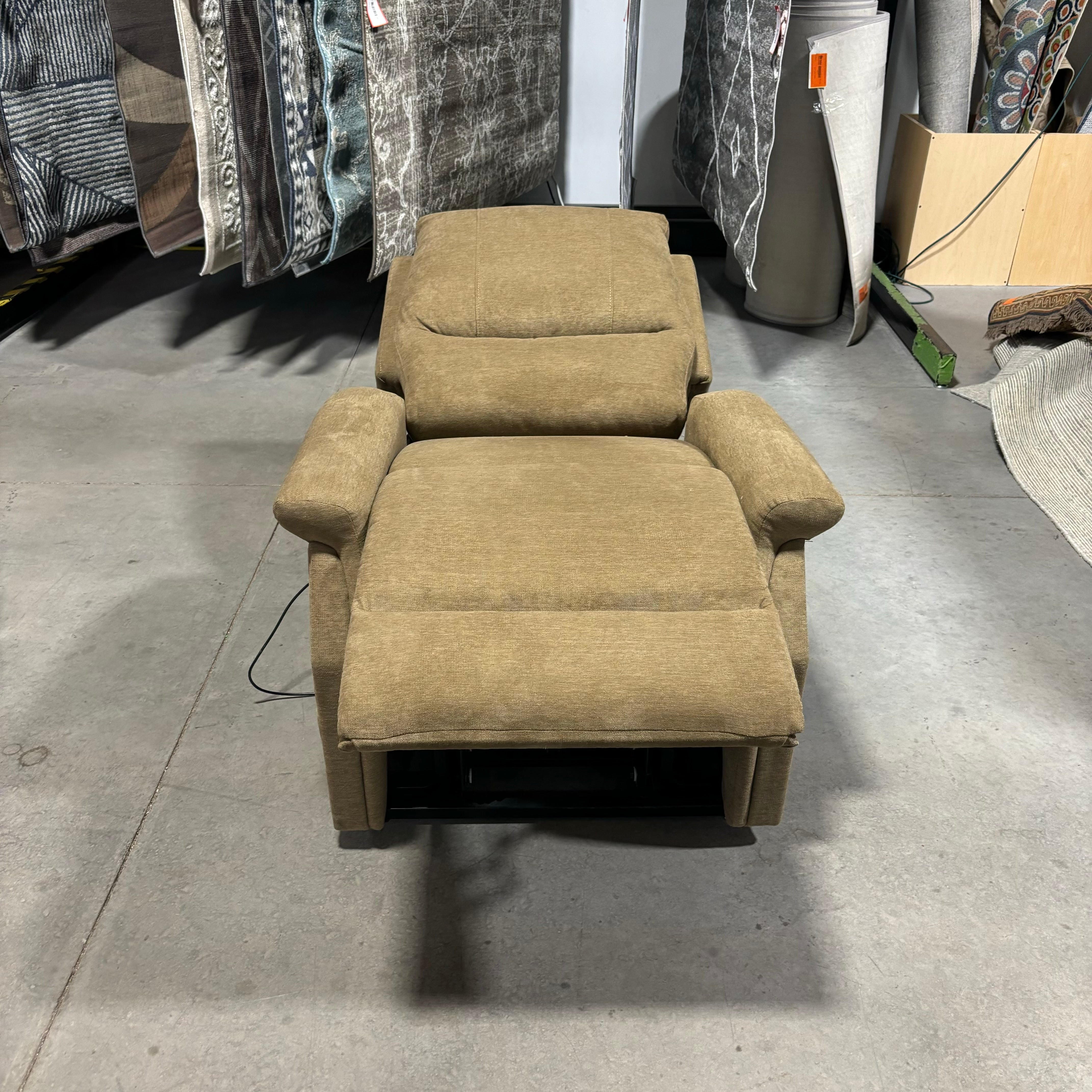 Moto Motion Dark Tan Woven Power Lift Recliner 34"x 35" to 66"x 43"