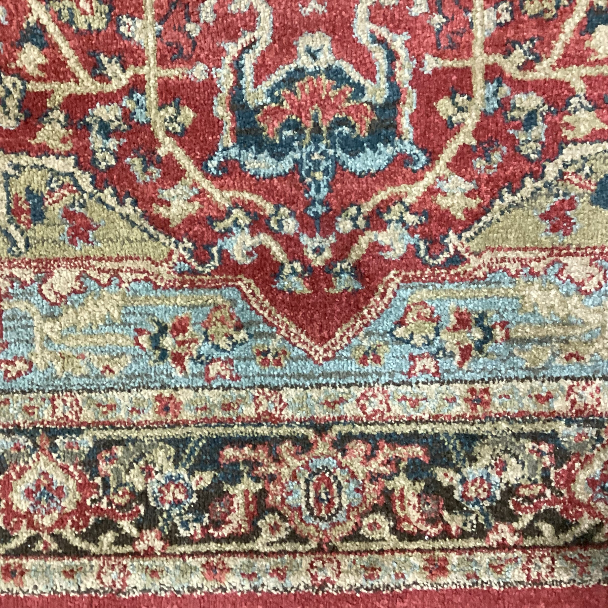 Safavieh Mahal Red Gold Blue Poly Rug 4'x 5' 7"