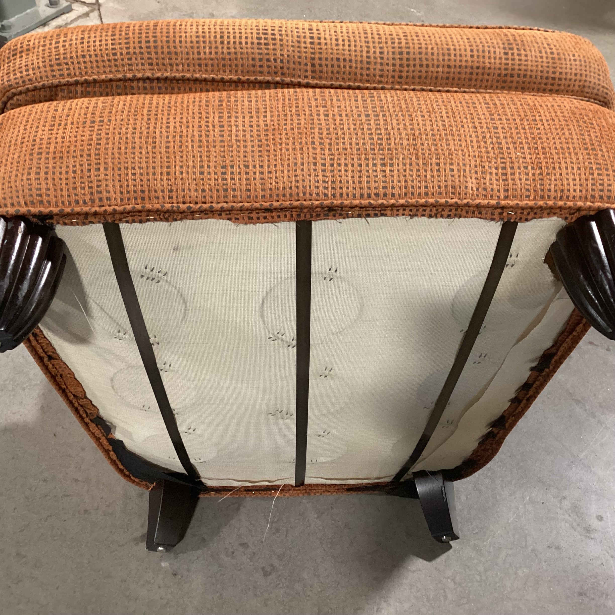 Vintage Mid Century Modern Burnt Orange Woven with Geometric Pillow Chair 32"x 34"x 35"